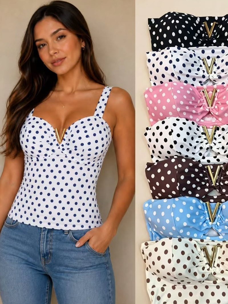 Regata decote com detalhes em v