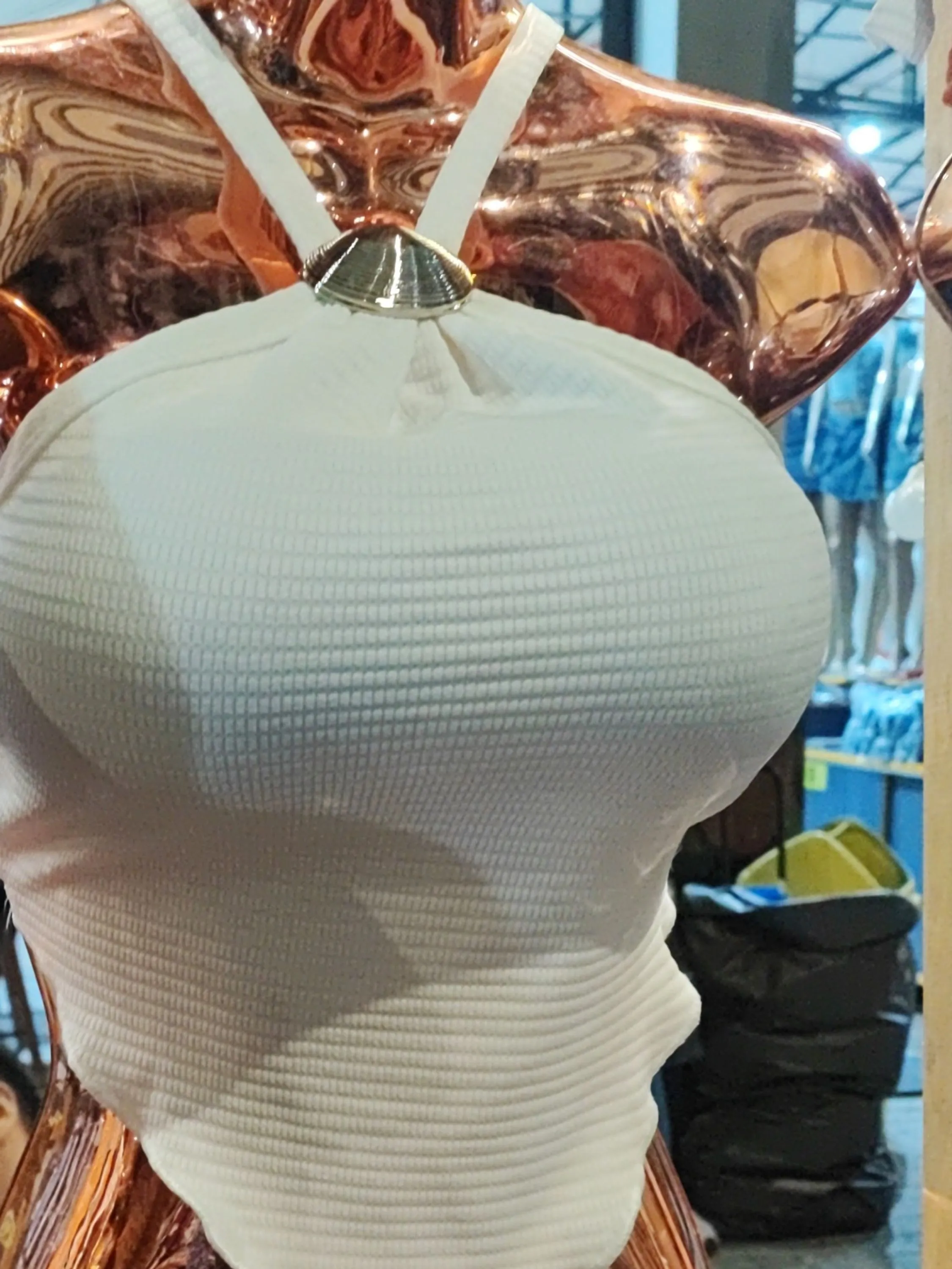 Cropped de alça e bico