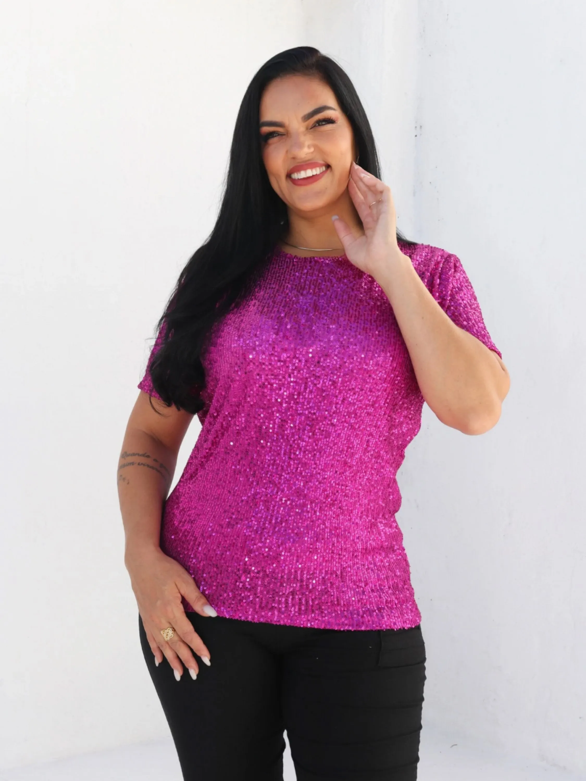 Blusa T-short Plus Size Paetê