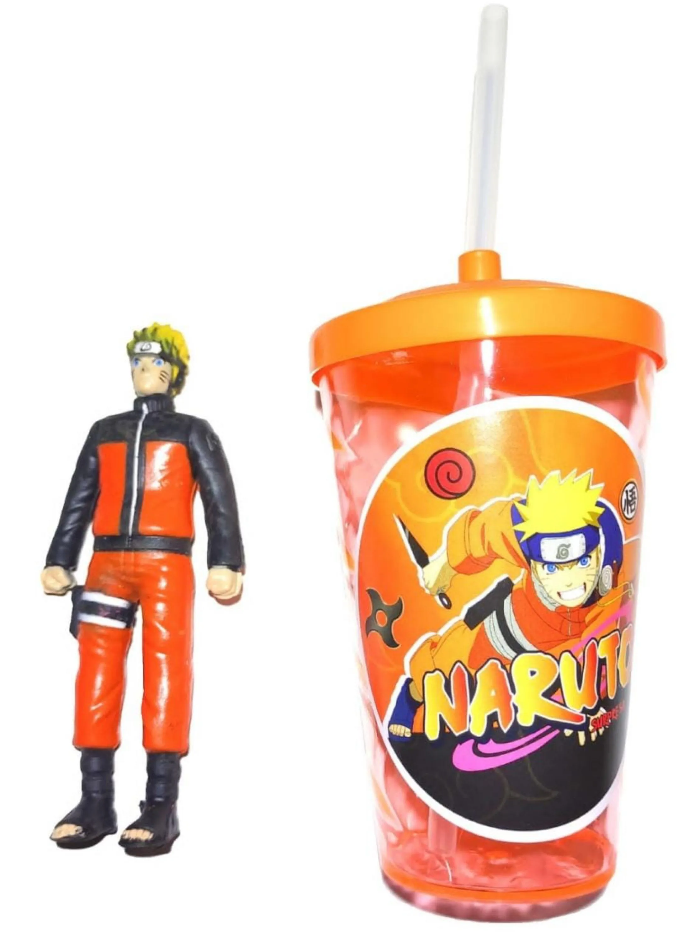 Kit copo e boneco Naruto. Contém: 1 copo, 1 boneco.