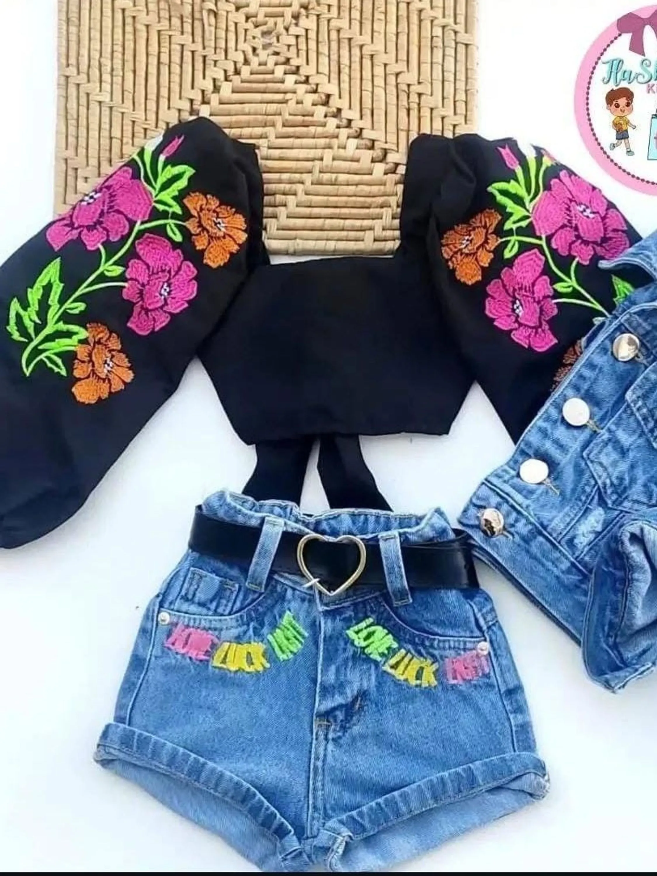 Crooped infantil flashoeskids
