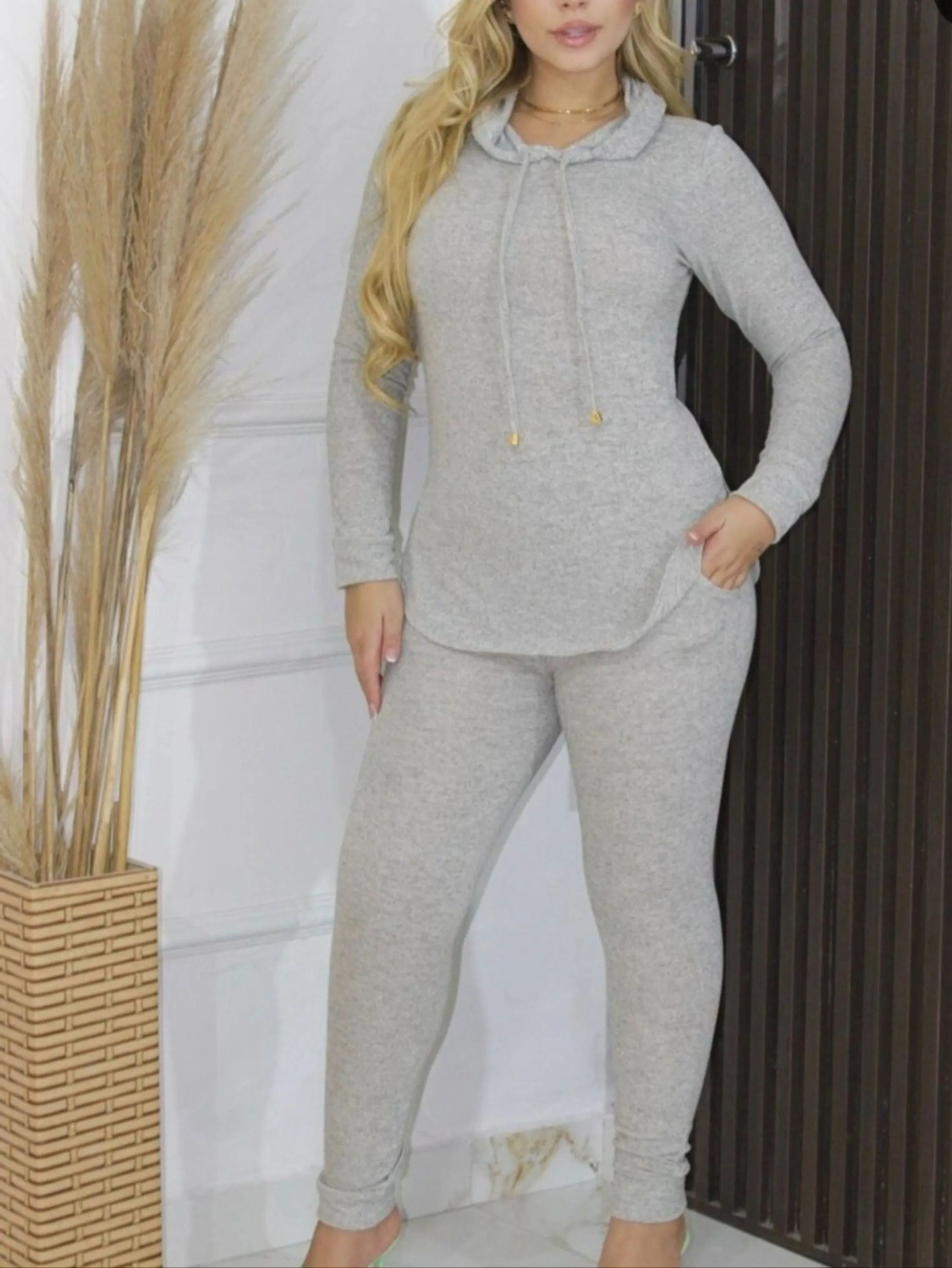 Conjunto lanzinha com capuz