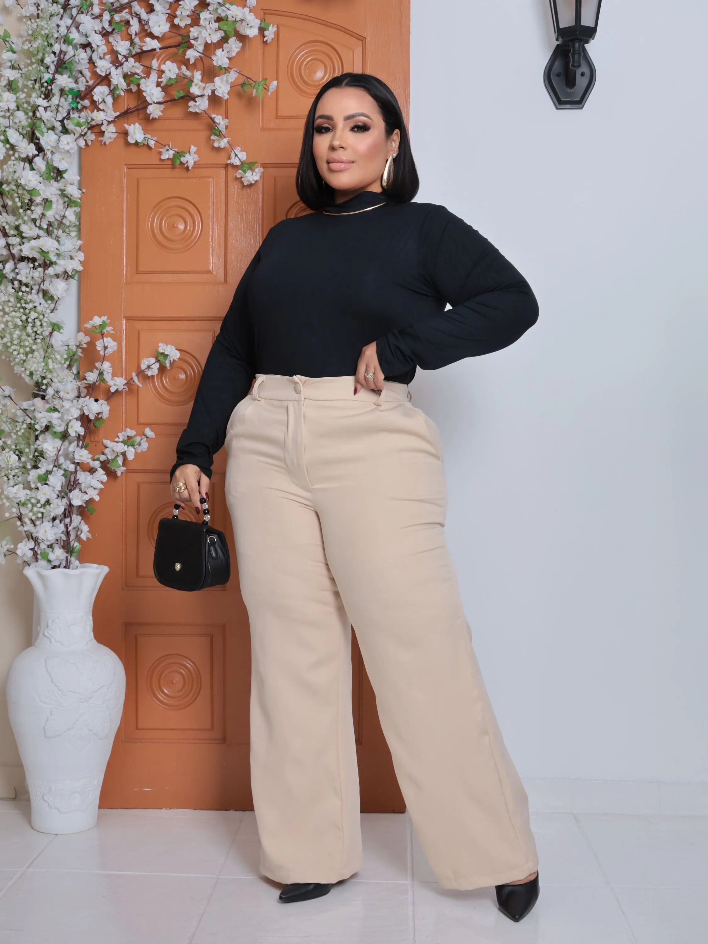 Calça alfaiataria forrada nude elegante pantalona social