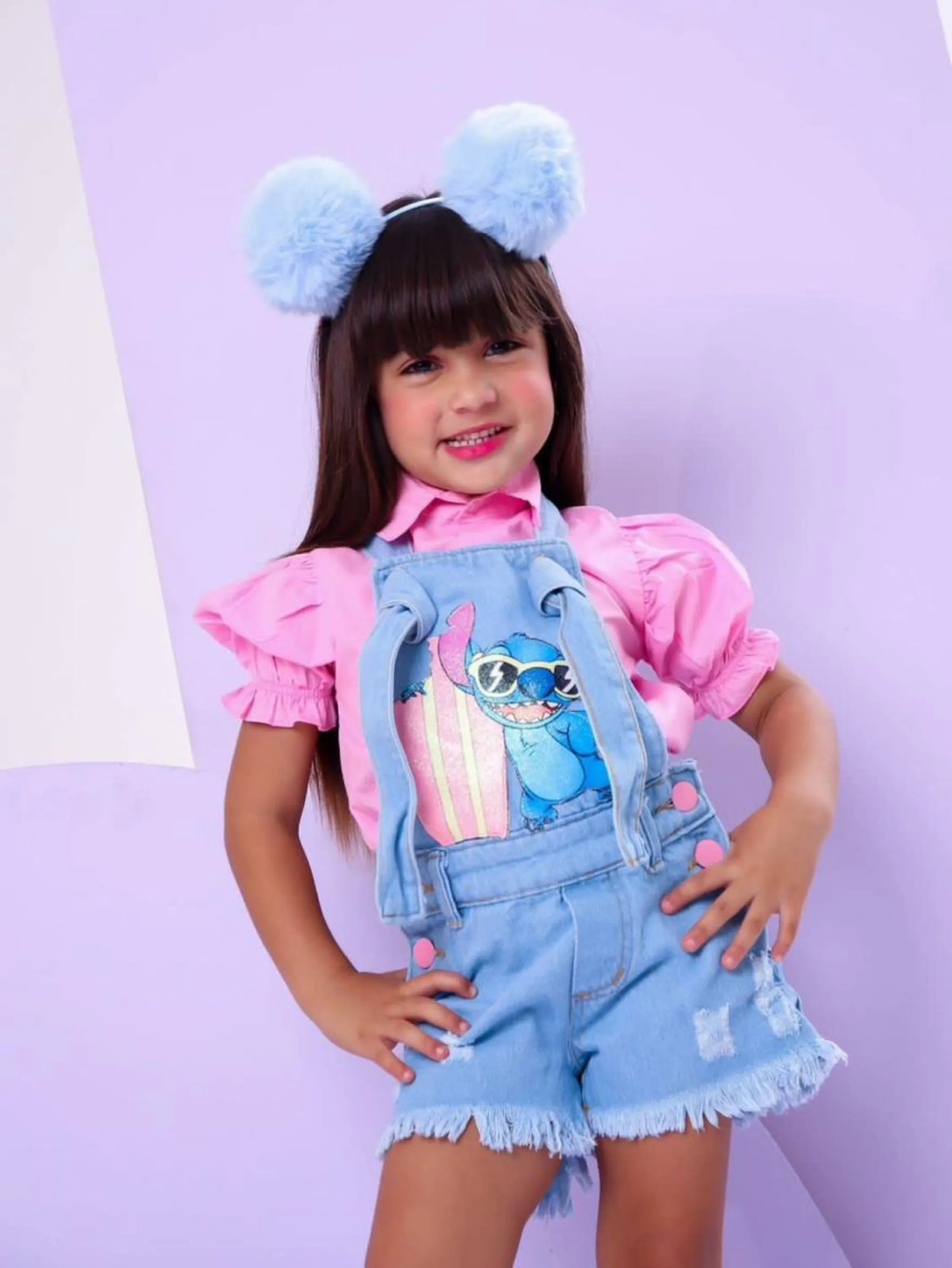 Jardineira jeans infantil Stitch