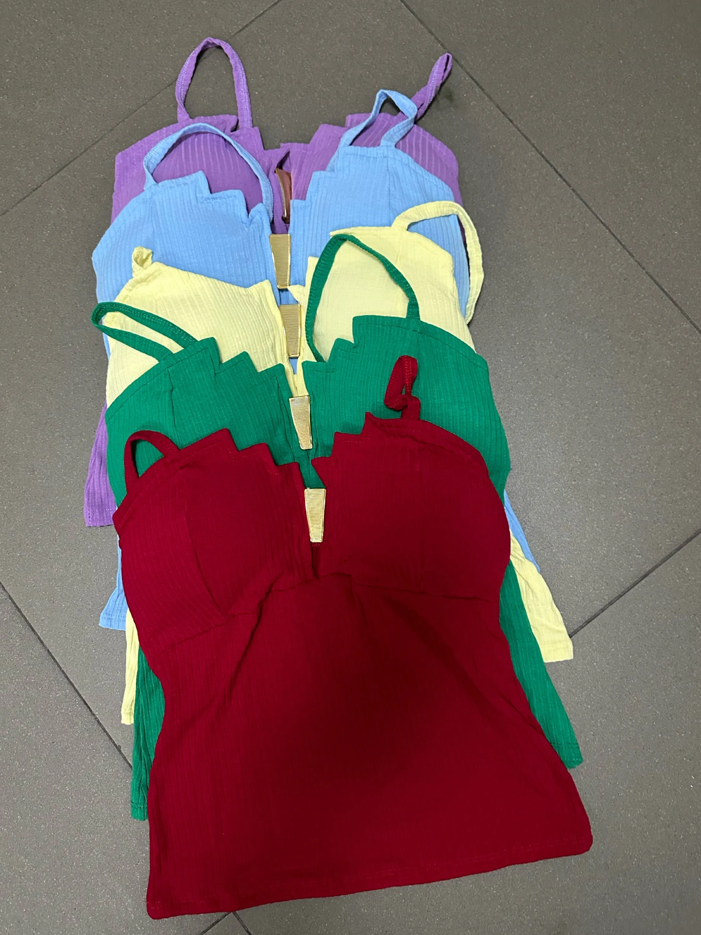 Blusa regata com bojo