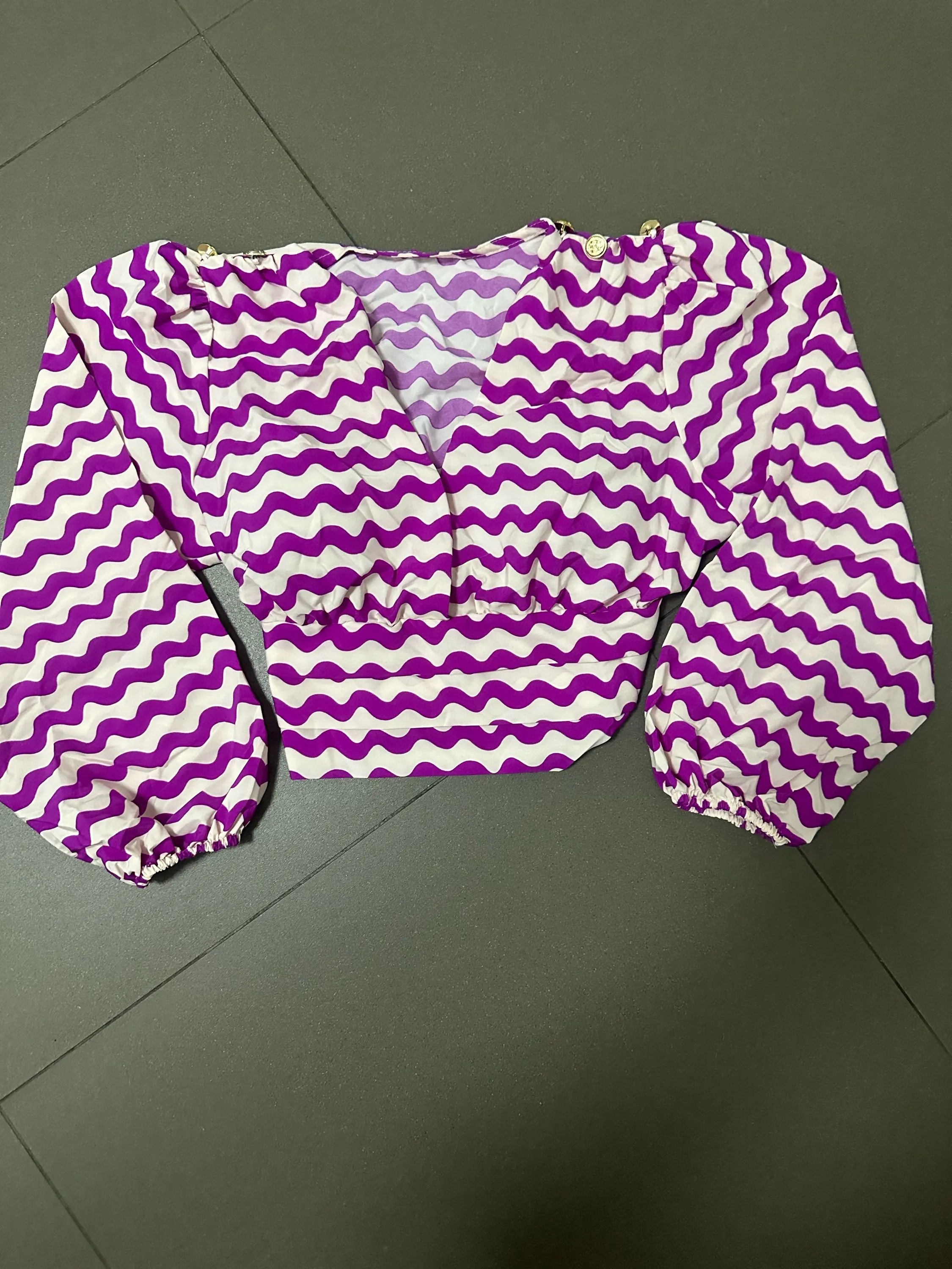 Blusa cropped