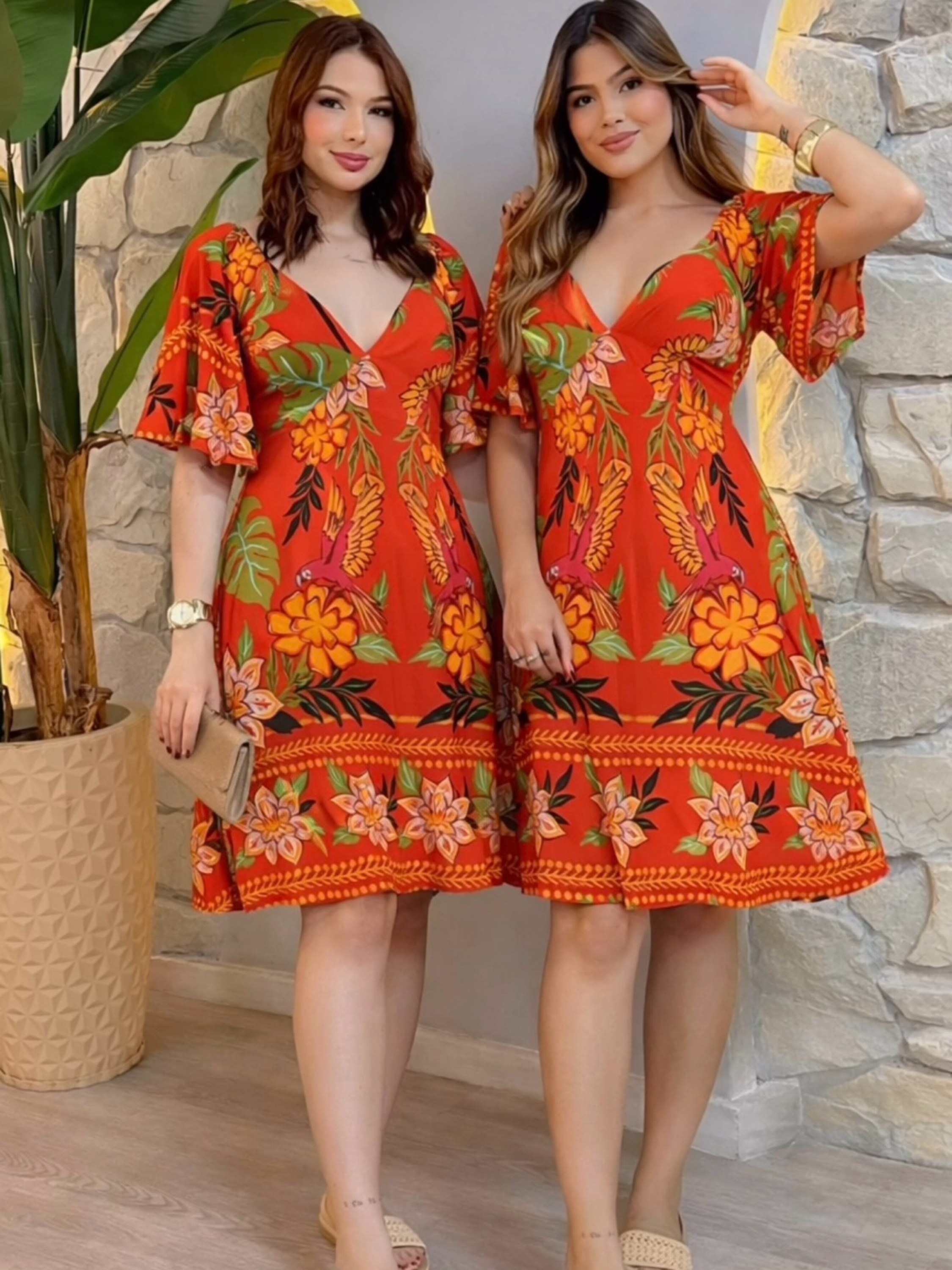 Vestido curto estampas variados