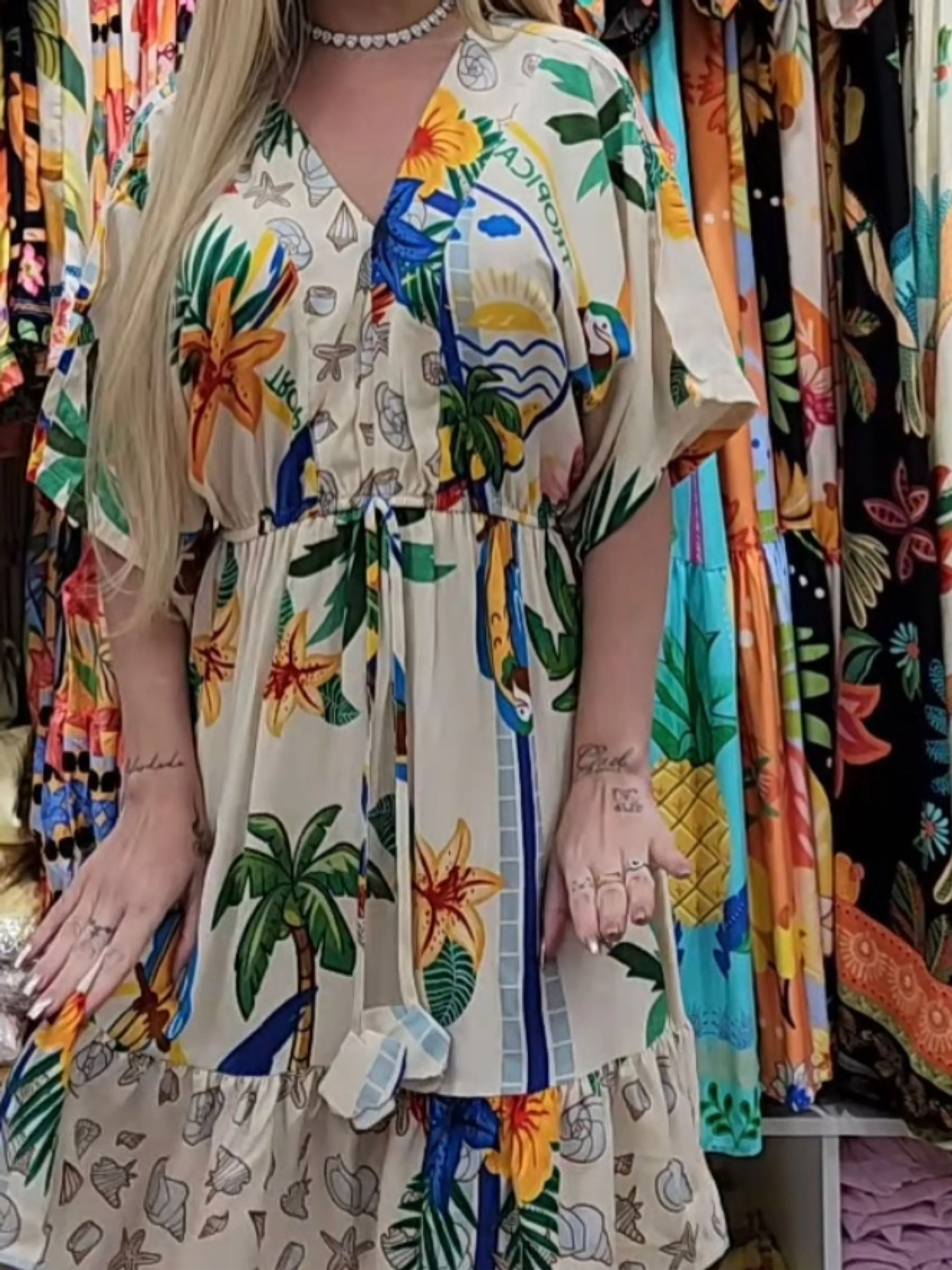 Vestido Curto estampas variadas