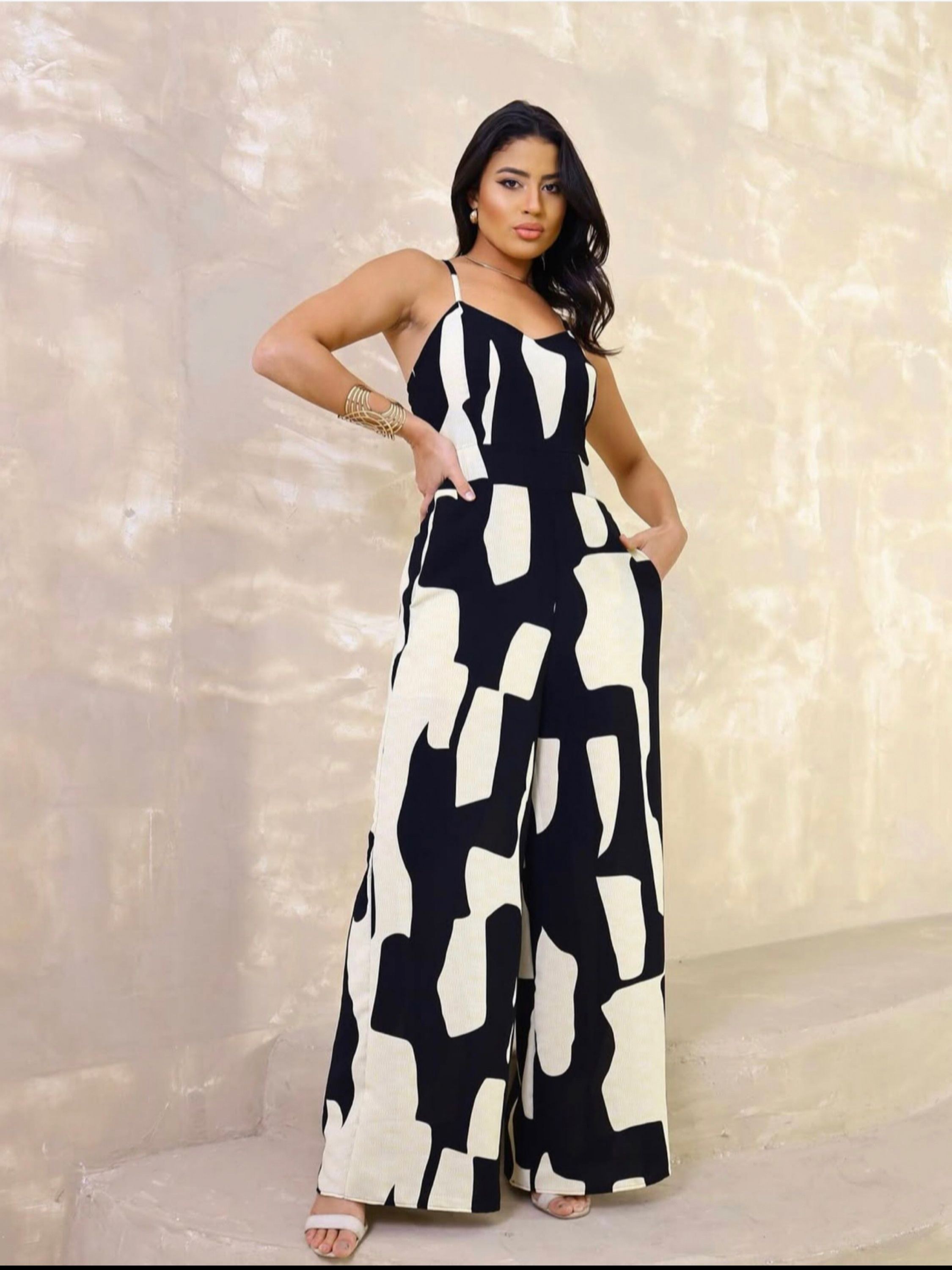 Macacão longa estampas variadas