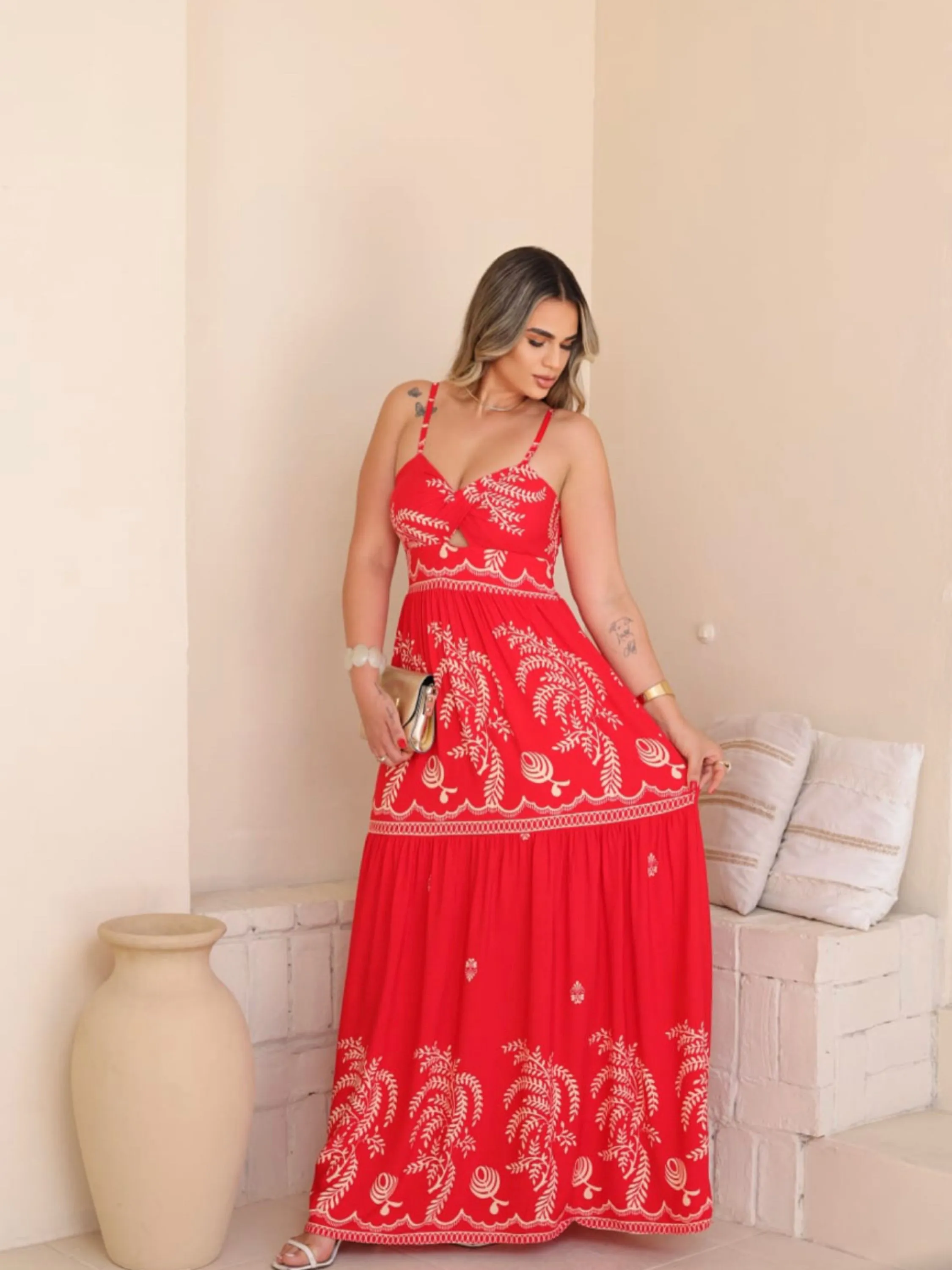 Vestido longo estampas variadas