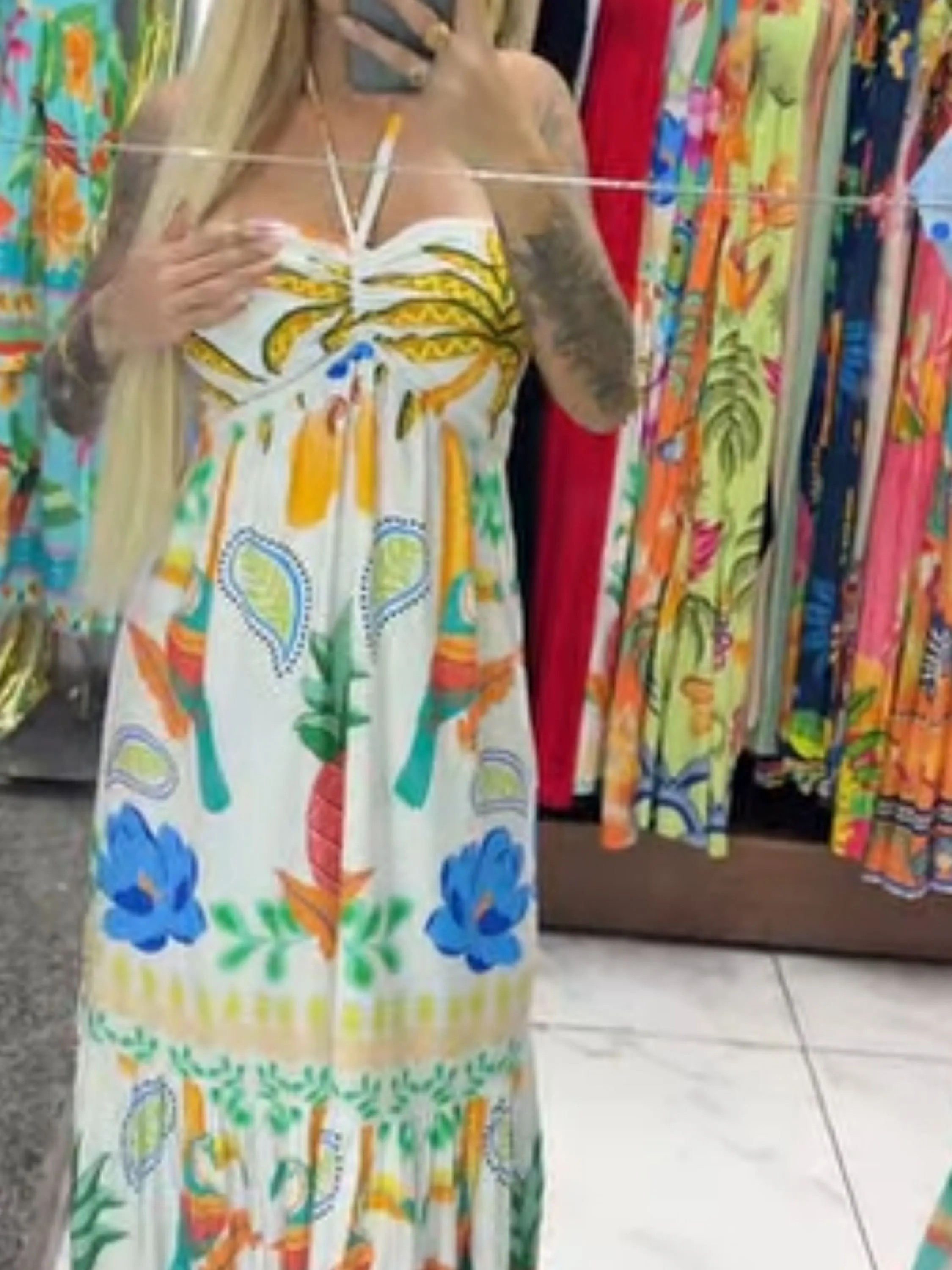 Vestido longo estampas variadas