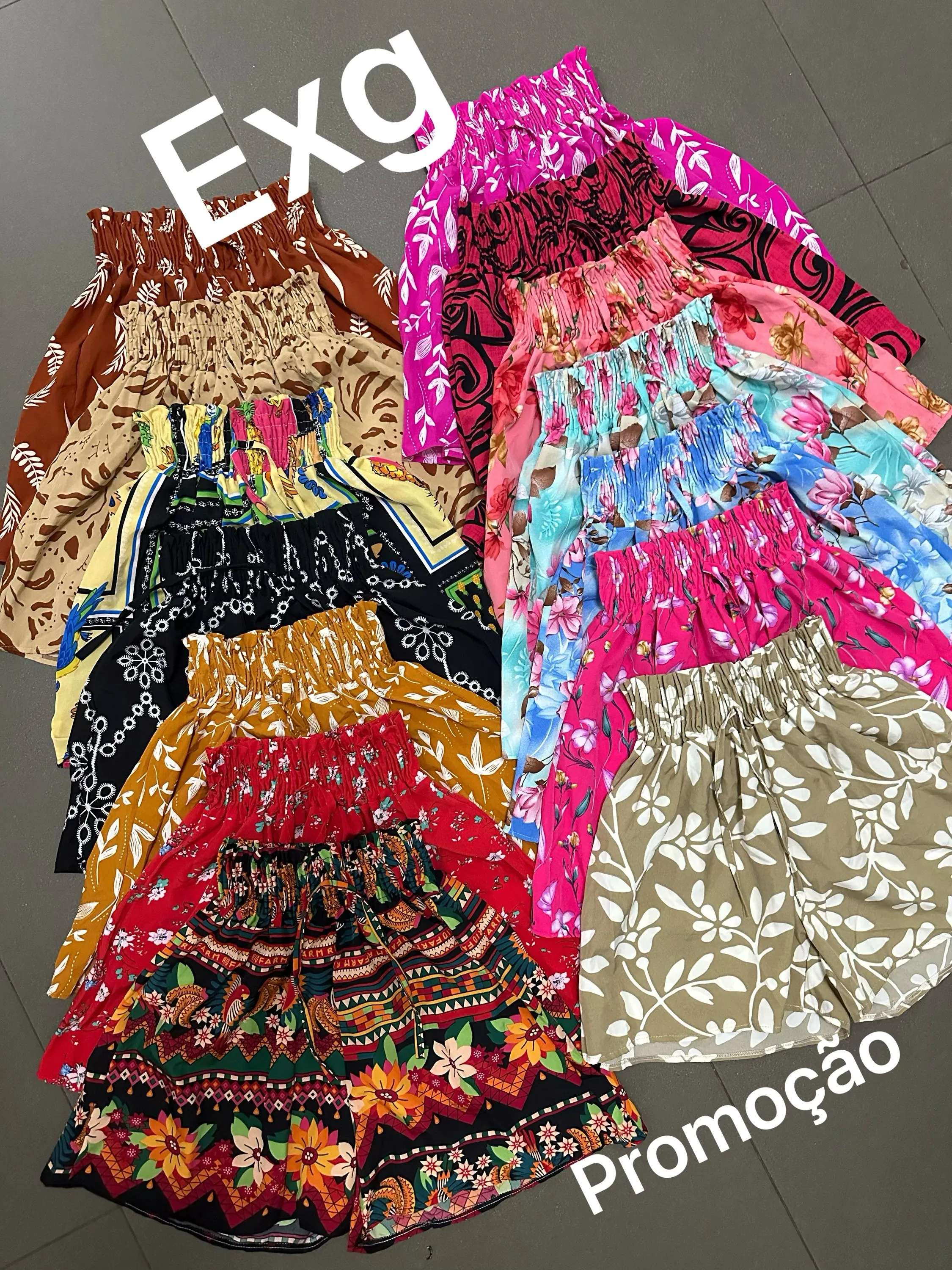 Shorts curto estampas variadas