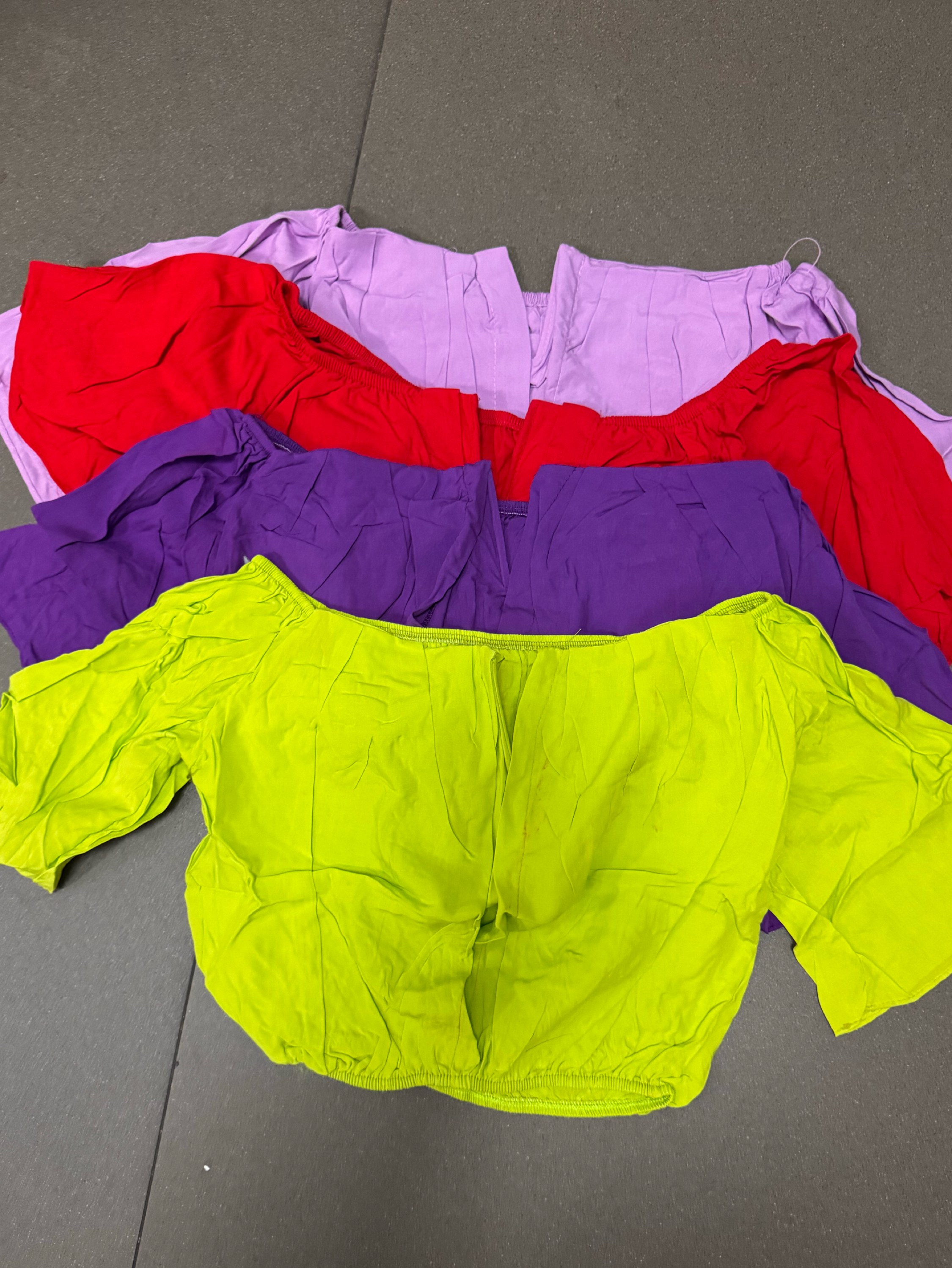 Blusa cropped