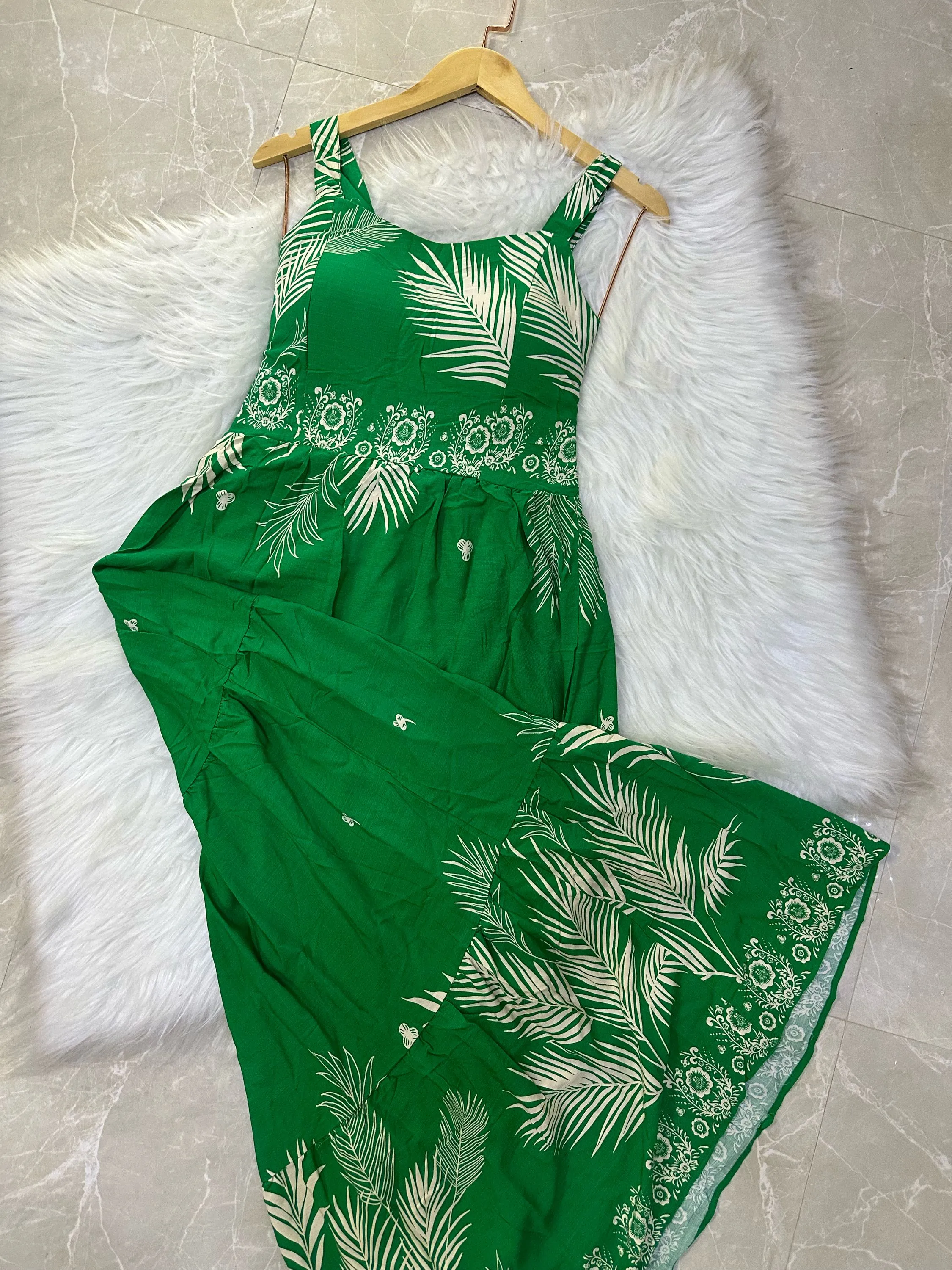 Vestido longo estampas variadas