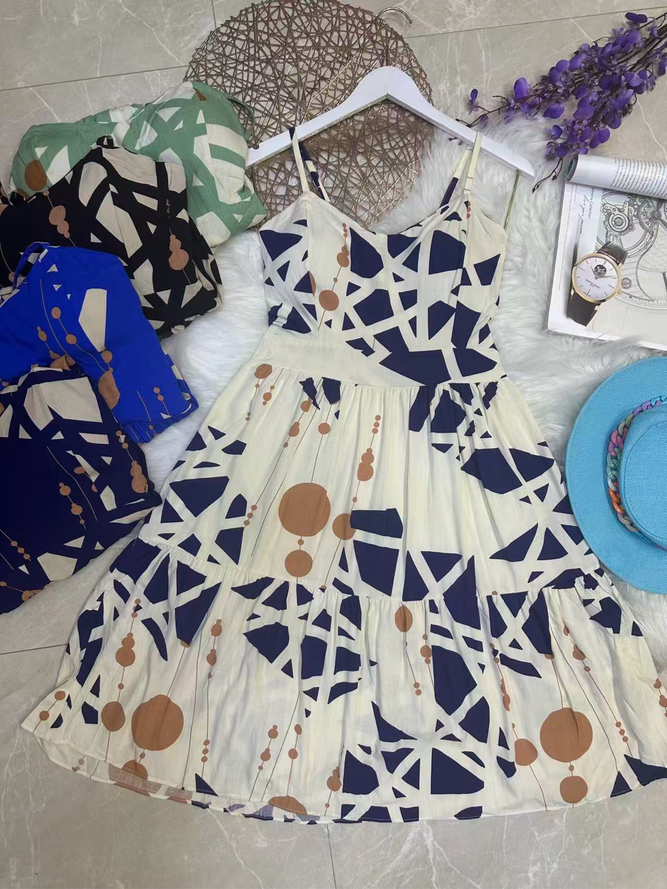 Vestido curto com bojo