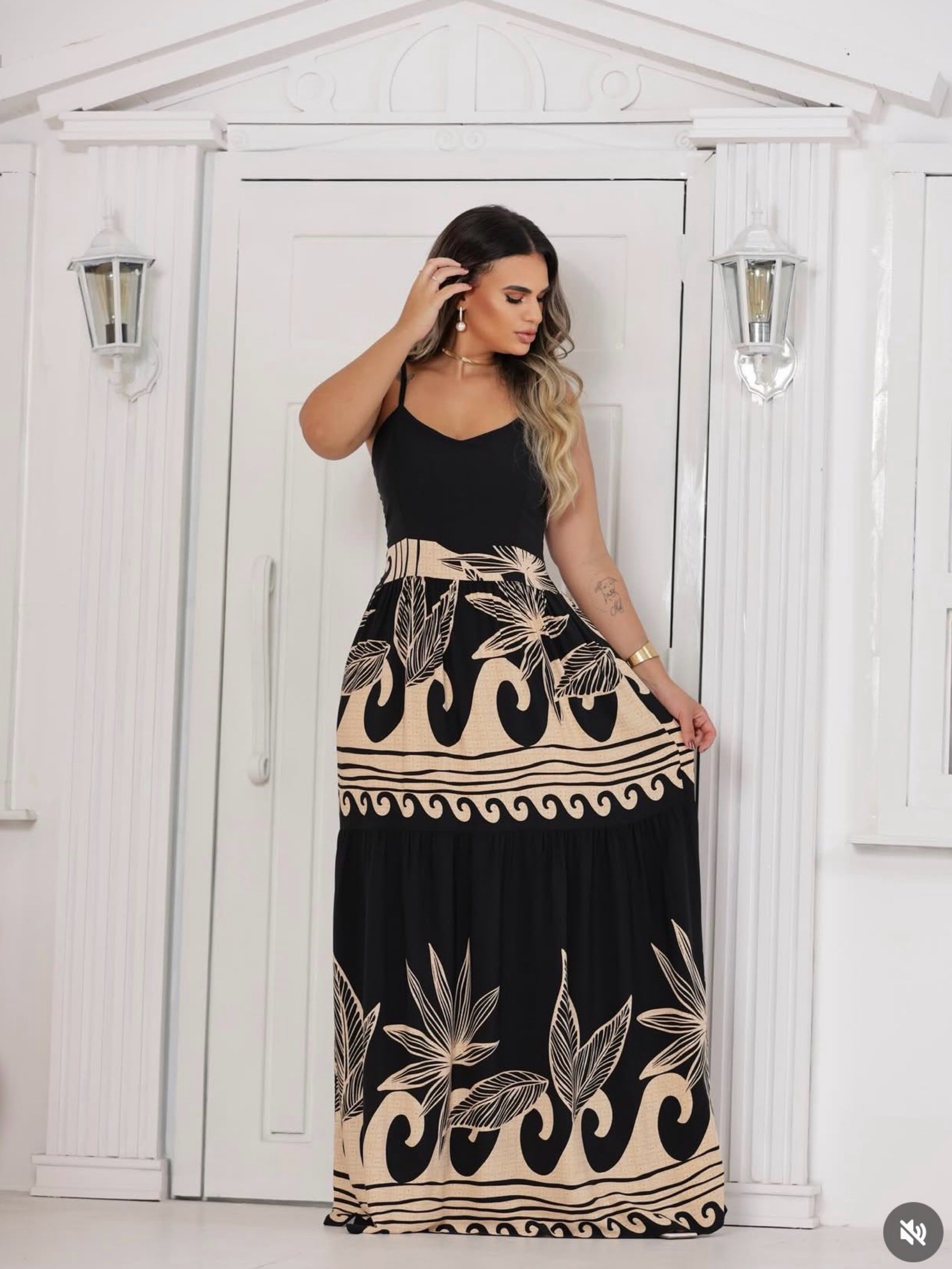 Vestido longo estampas variadas