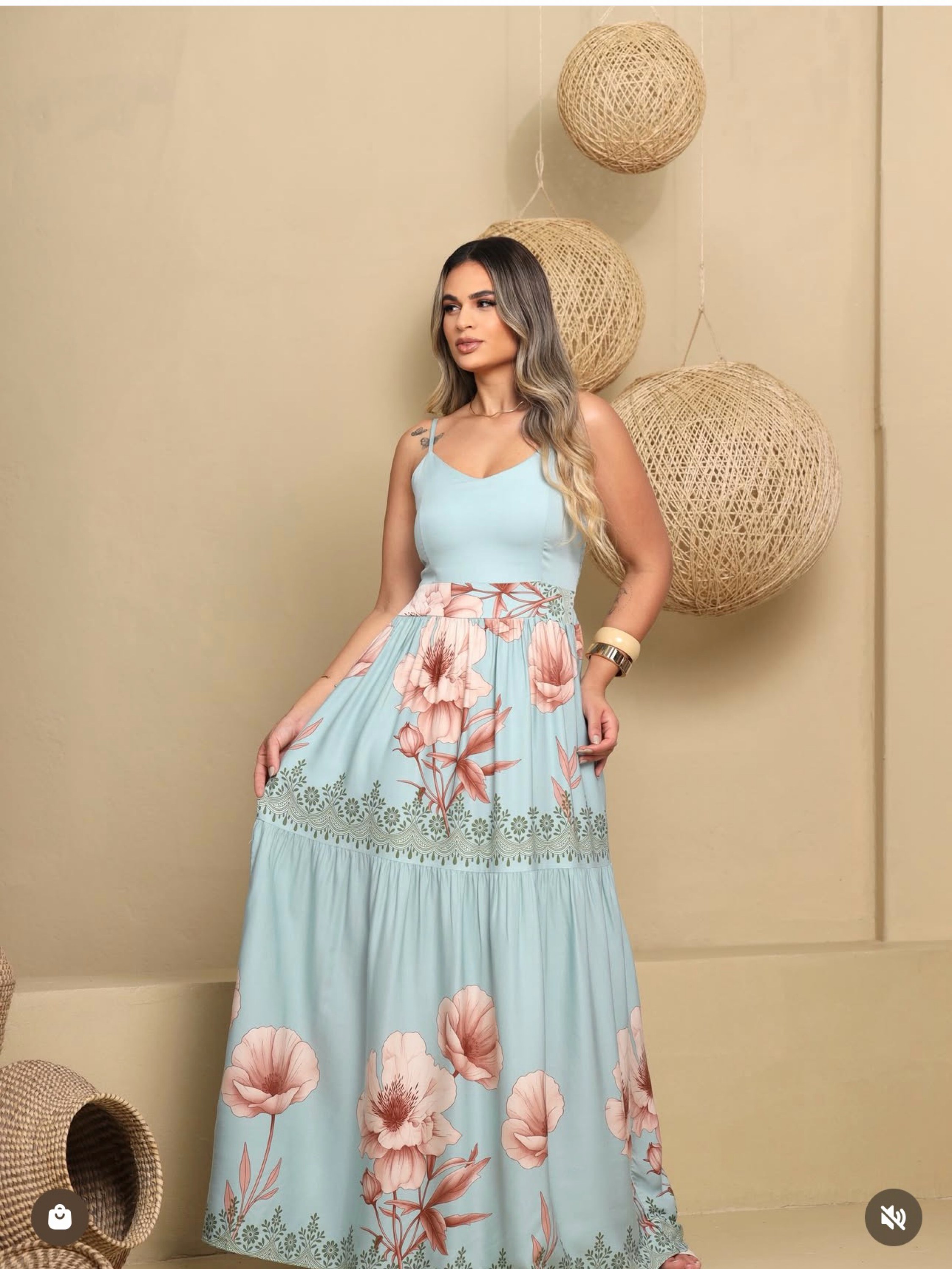 Vestido longo estampas variadas