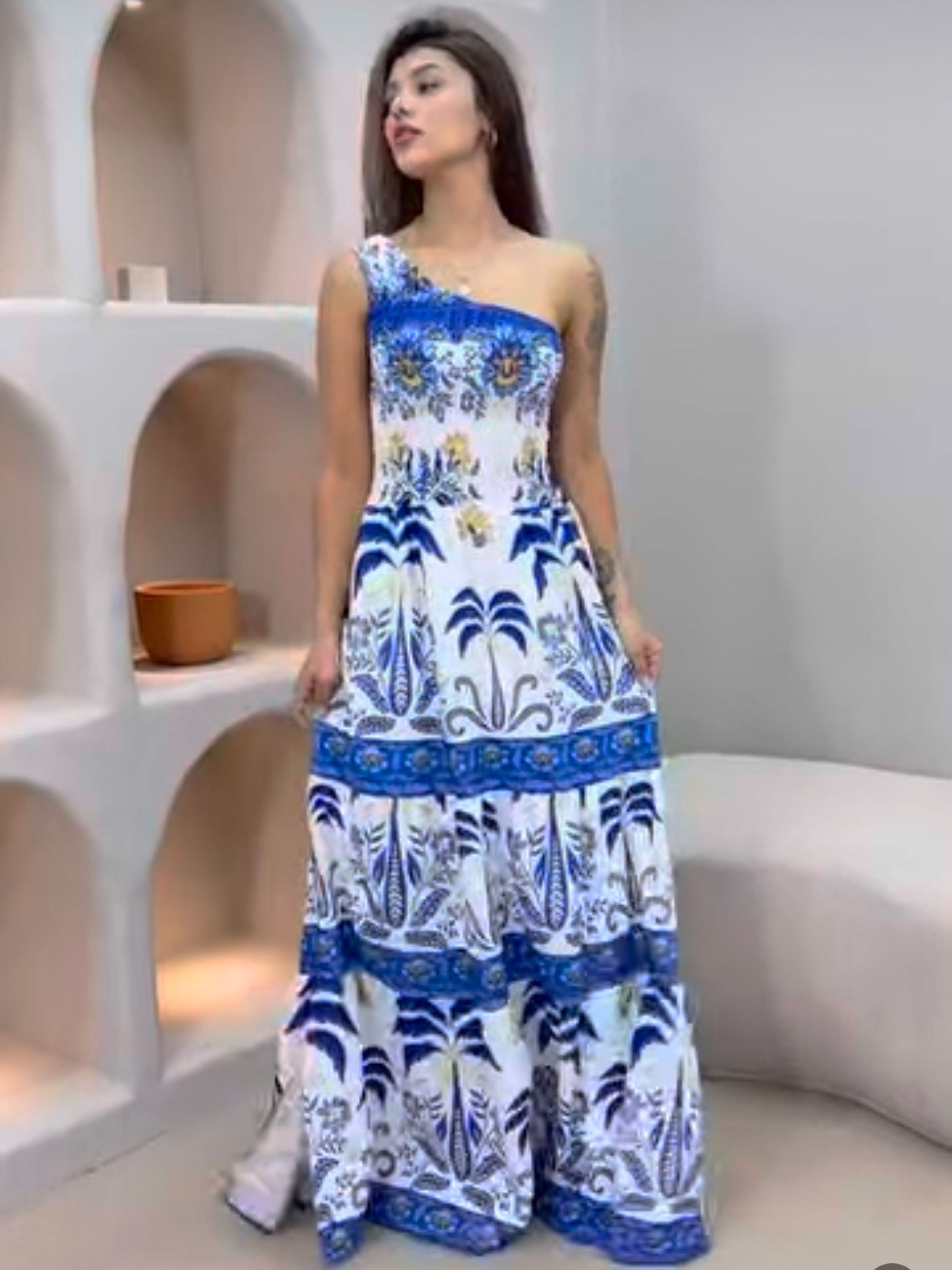 Vestido longo estampas variadas