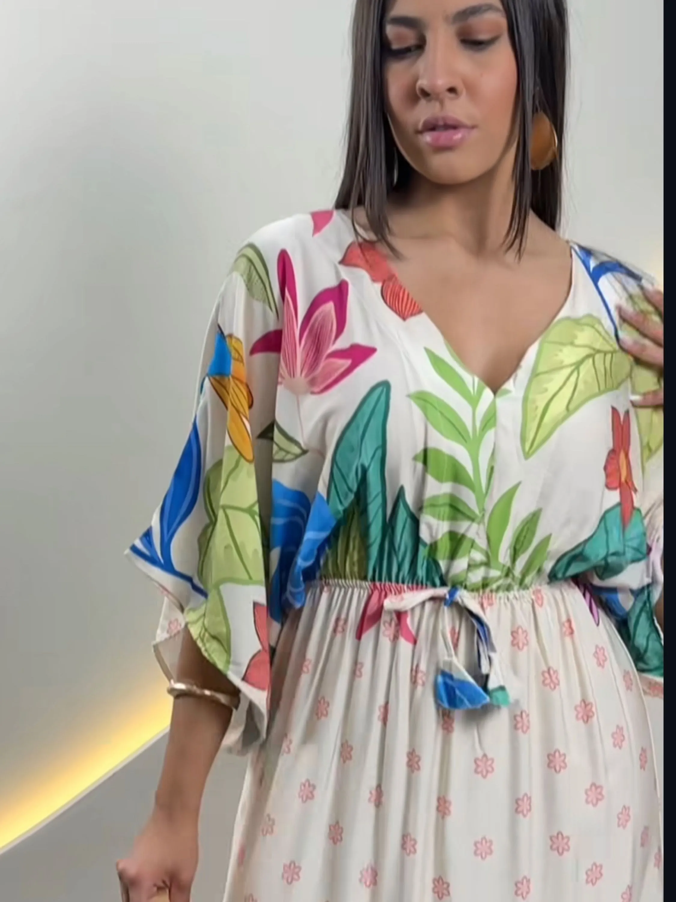 Vestido longo estampas variadas