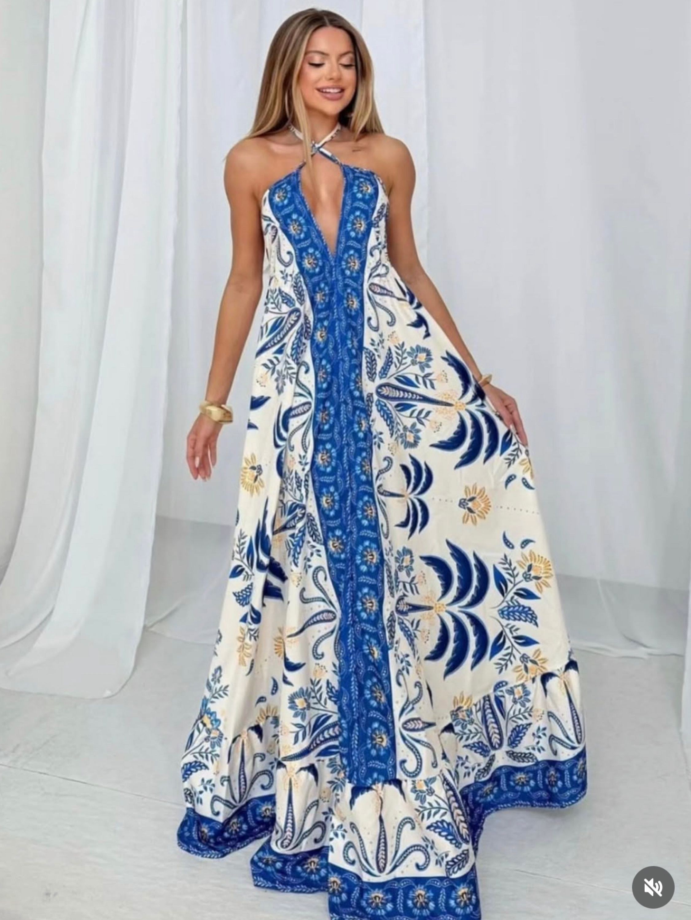 Vestido longo estampas variadas