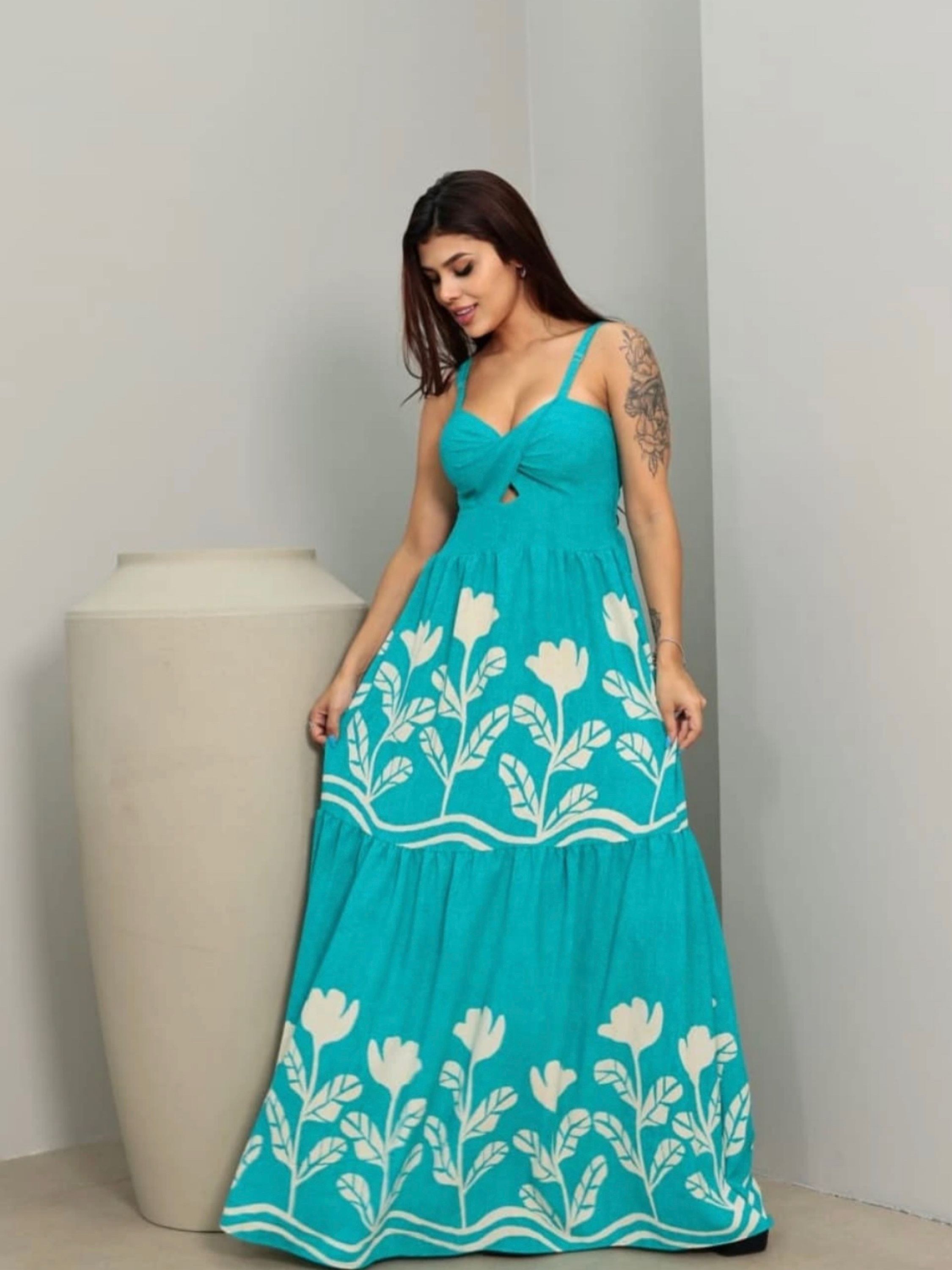 Vestido longo com bojo