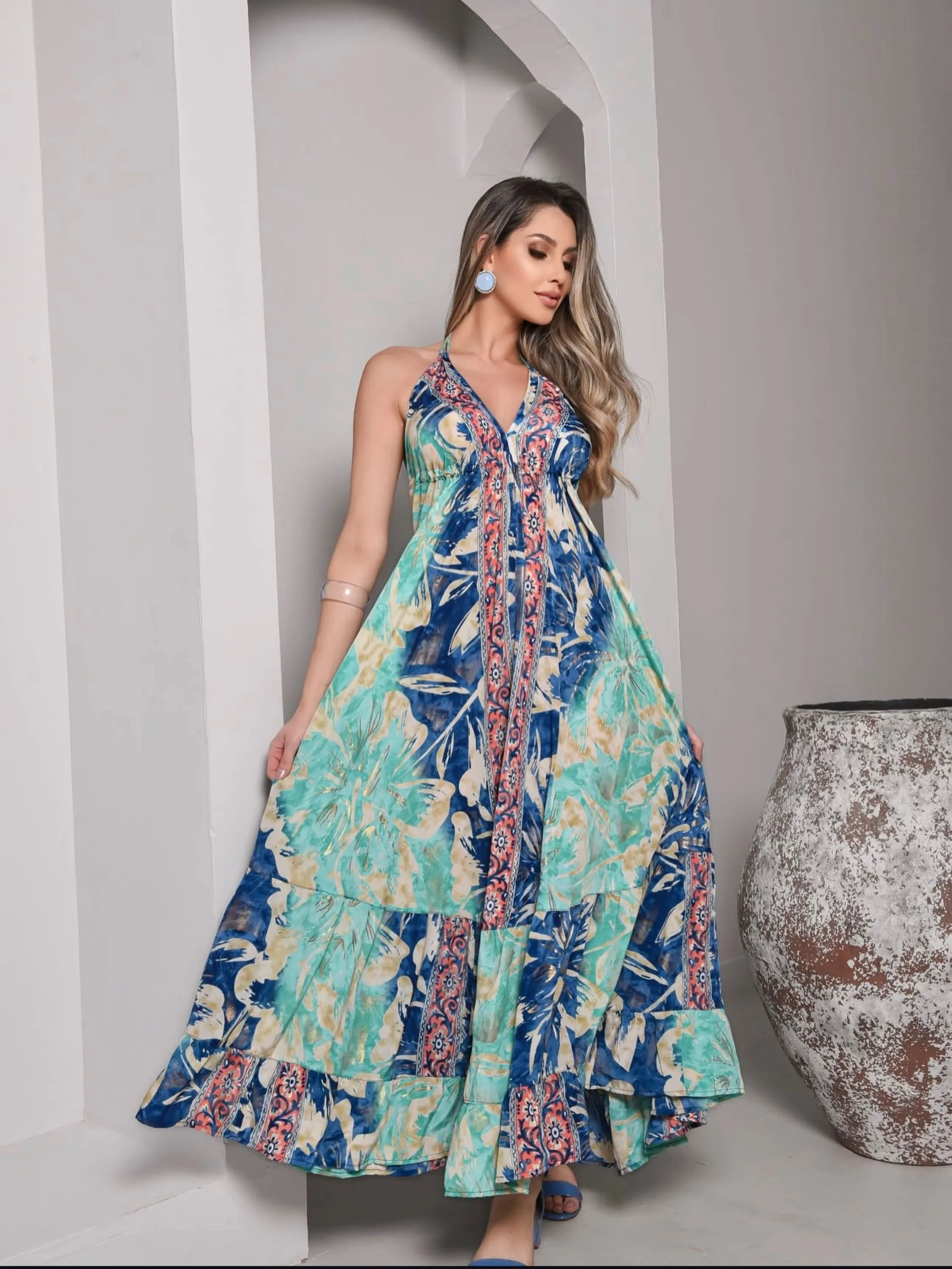 Vestido longo estampas variadas