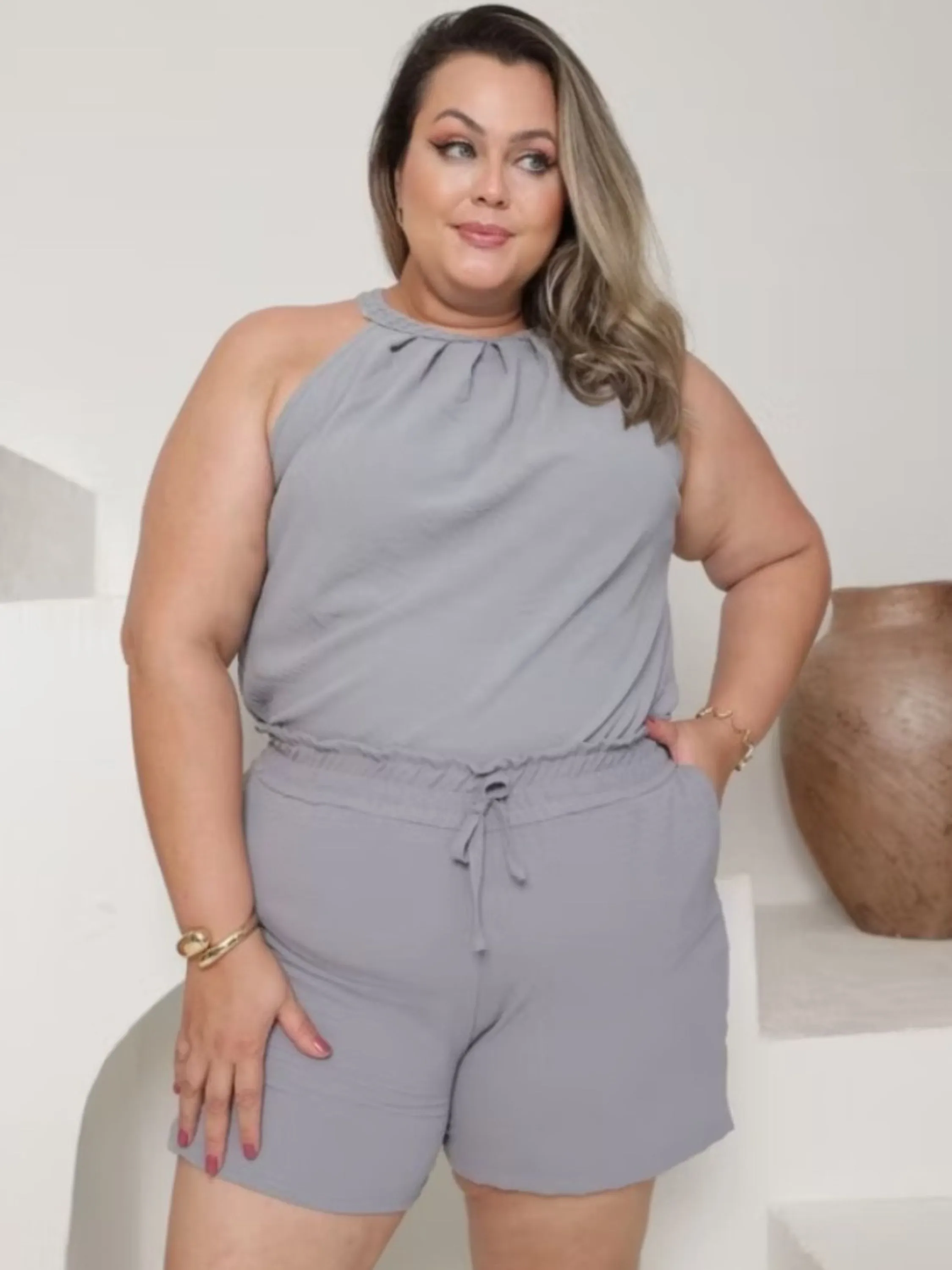 Conjunto Plus Size Gola Traçada