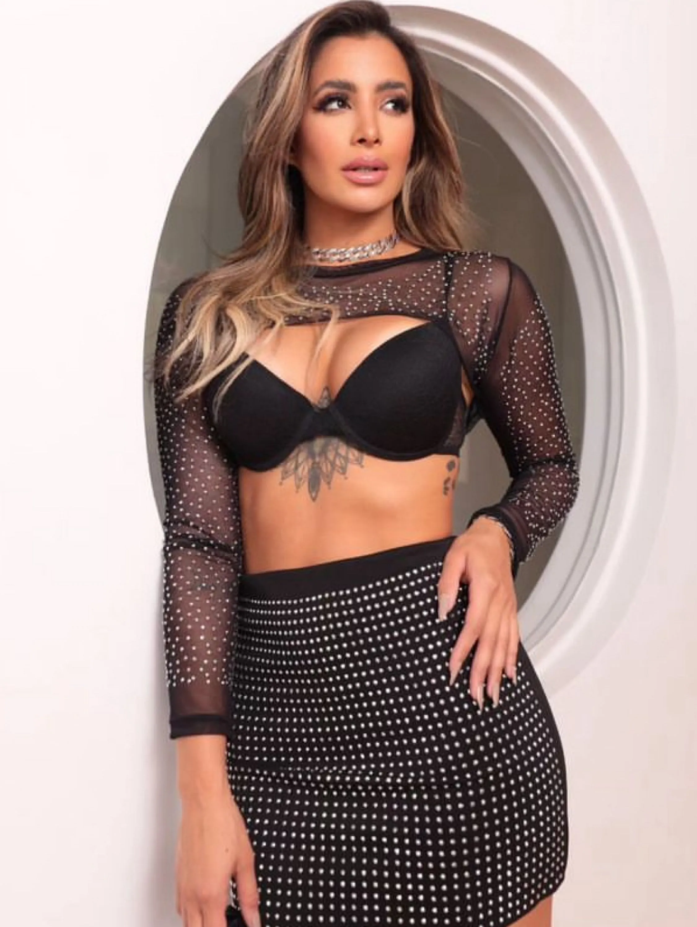 Cropped Bolero Tule Pedraria 🖤 Coleção be you