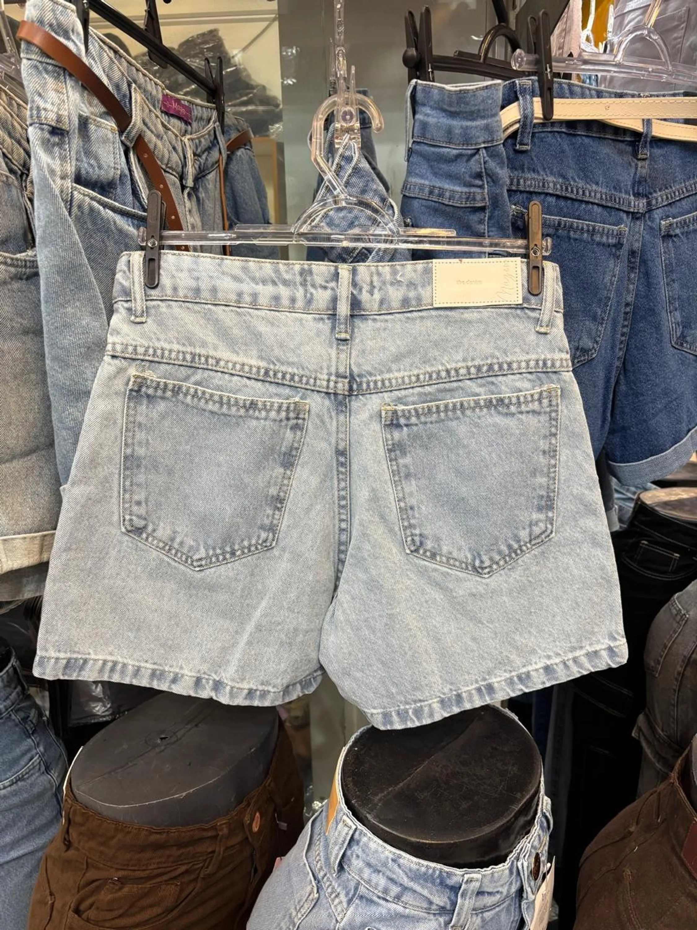 Short com brilhos