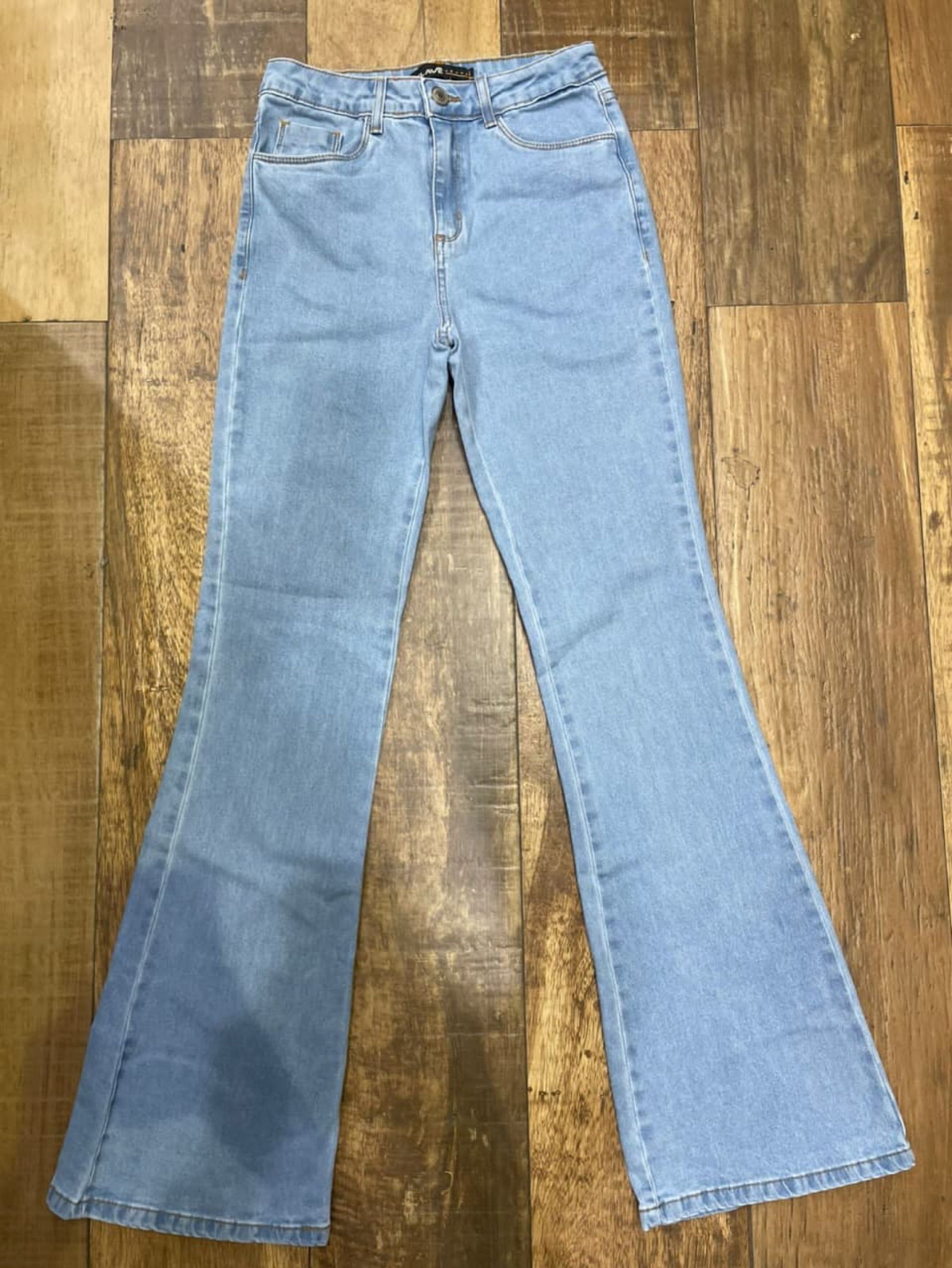 Calça jeans flare premium