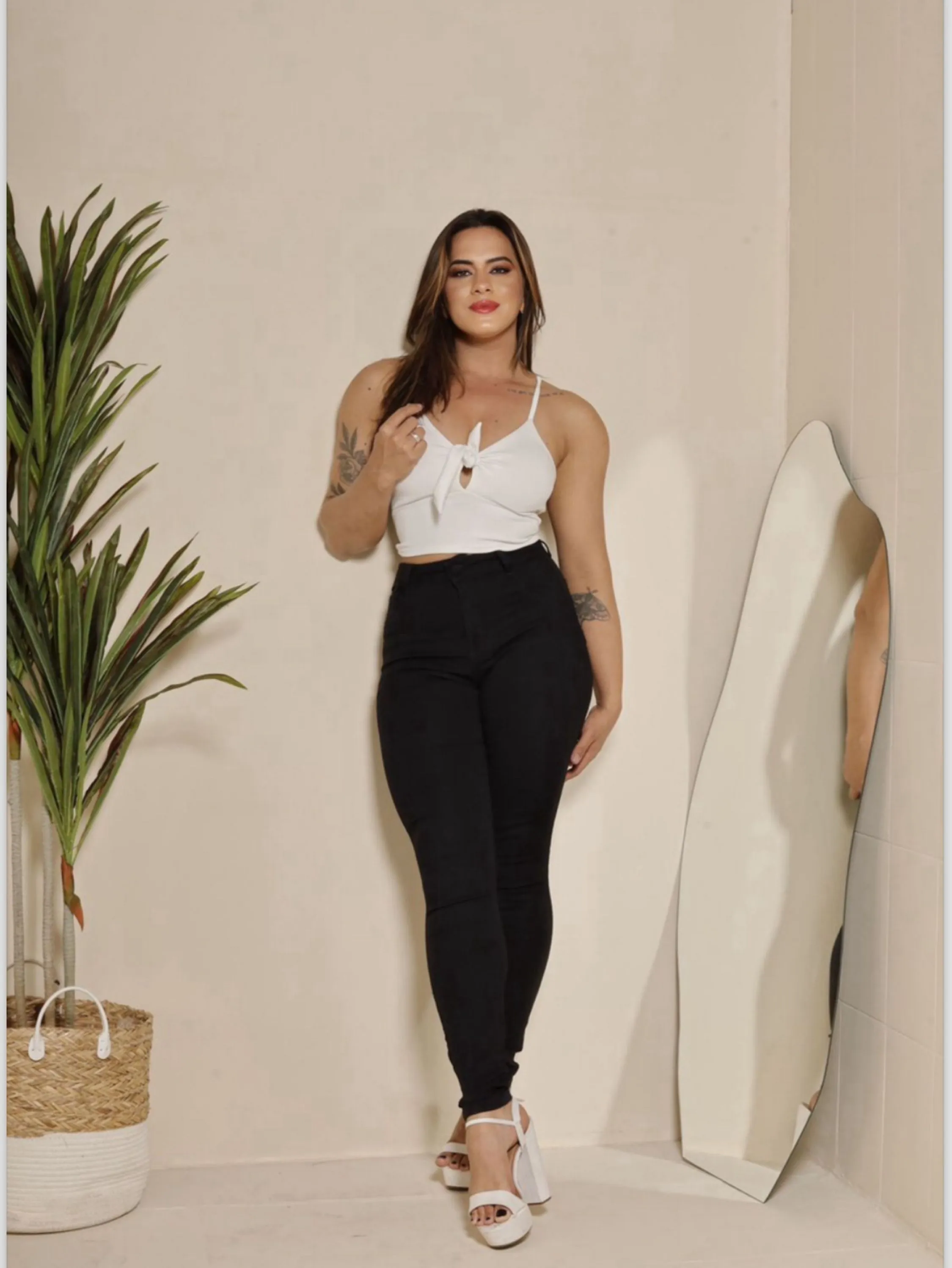 Calça jeans skinny preta