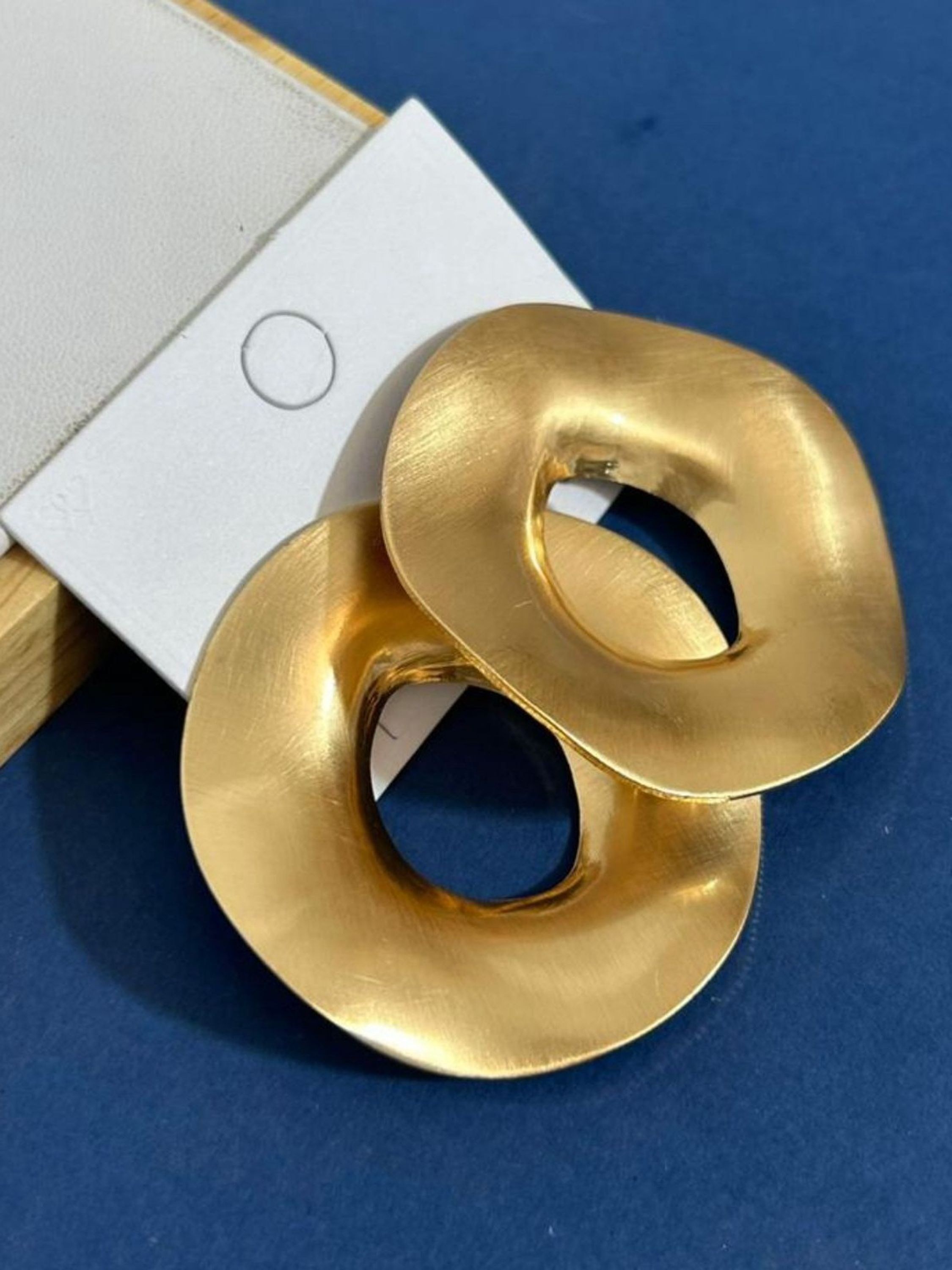 Brinco Oval Banhado Diferenciado