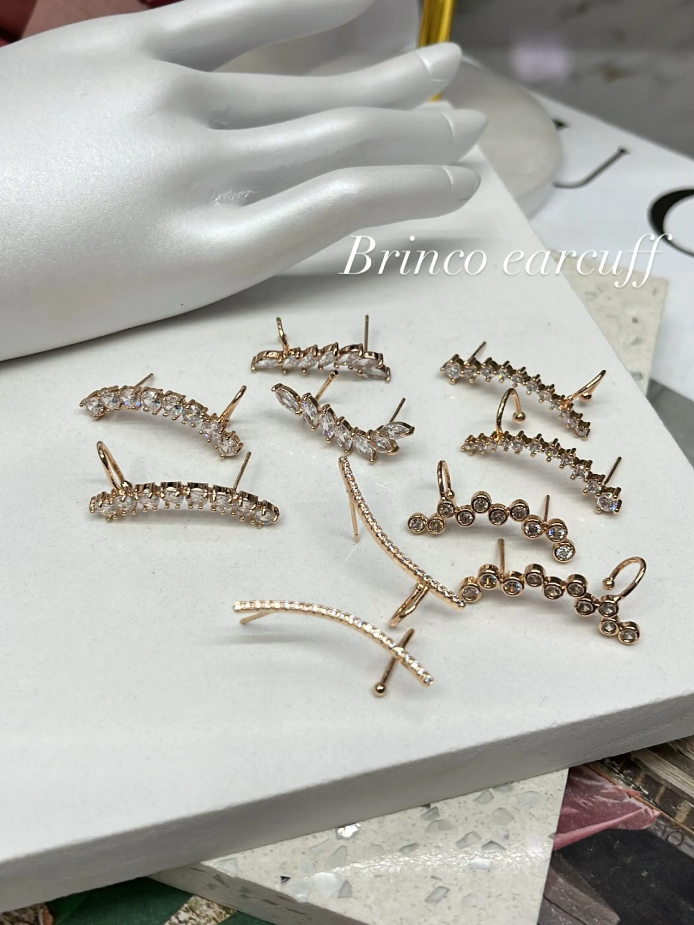 Brinco Earcuff zircônia escolhe o seu par
