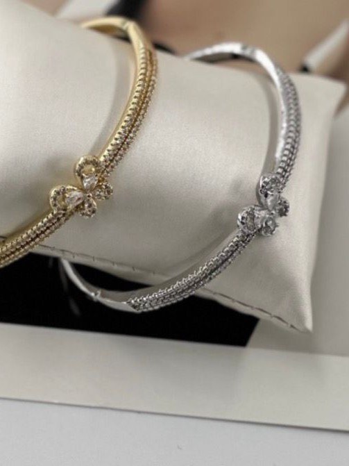 Bracelete Feminino Delicado