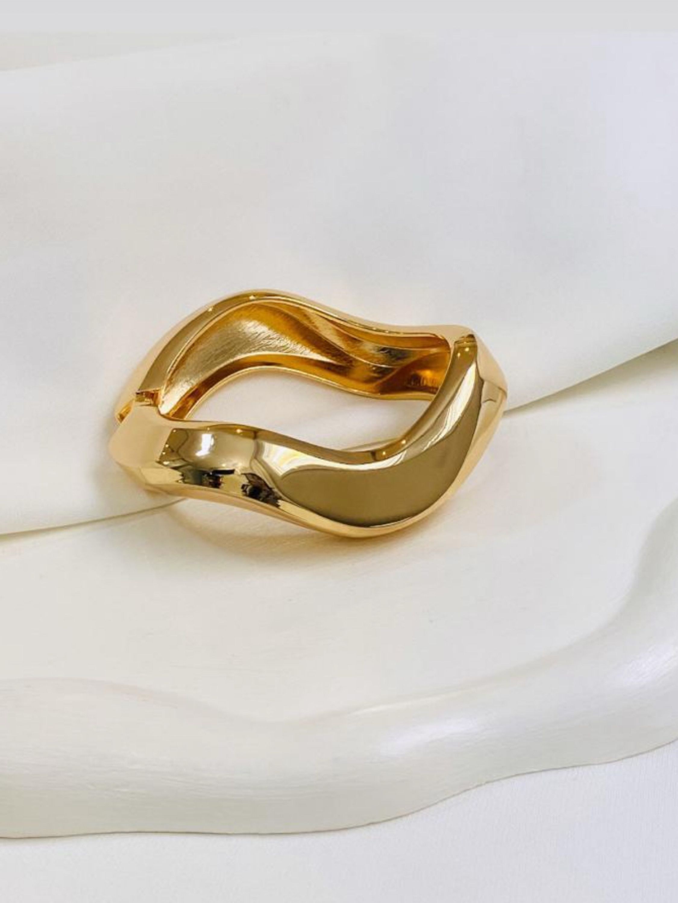 Bracelete ondas influenciar