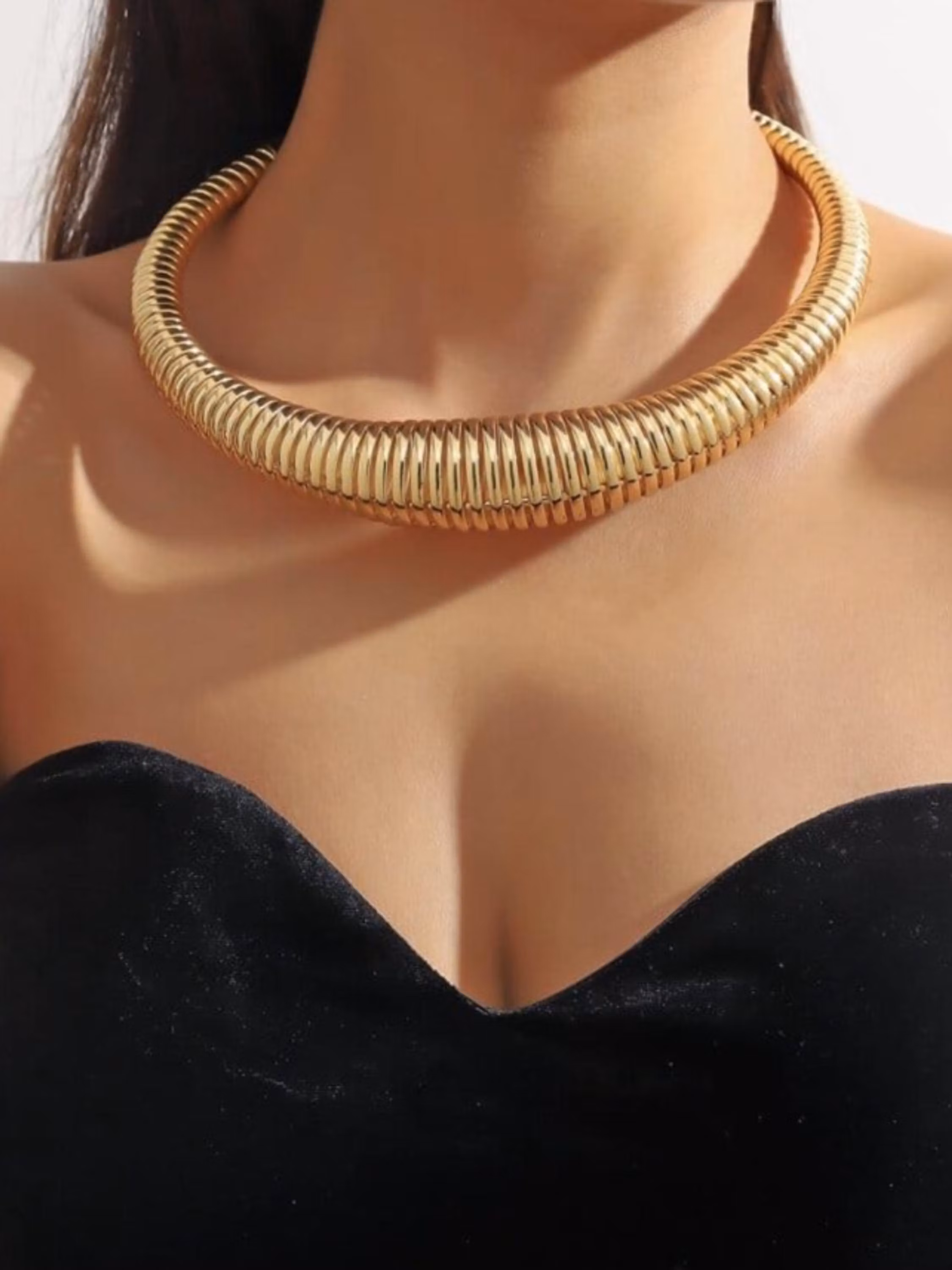 Colar Aro Rígido com Extensor Banhado