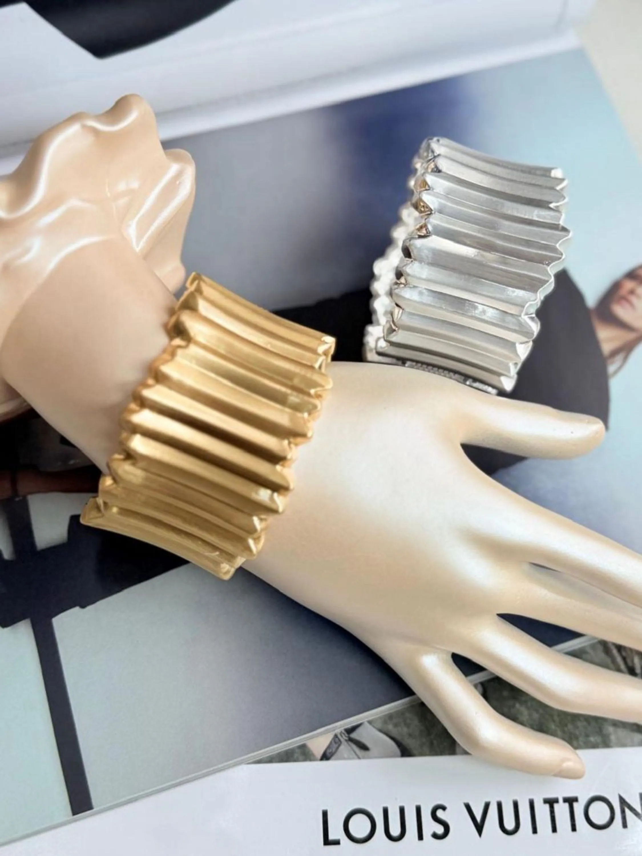 Bracelete Moderno Banhando