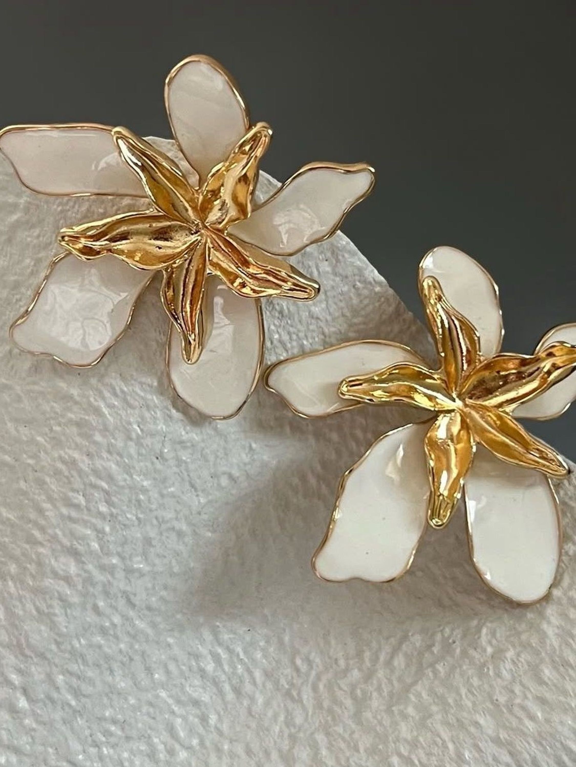 Brinco Flor Diferenciado