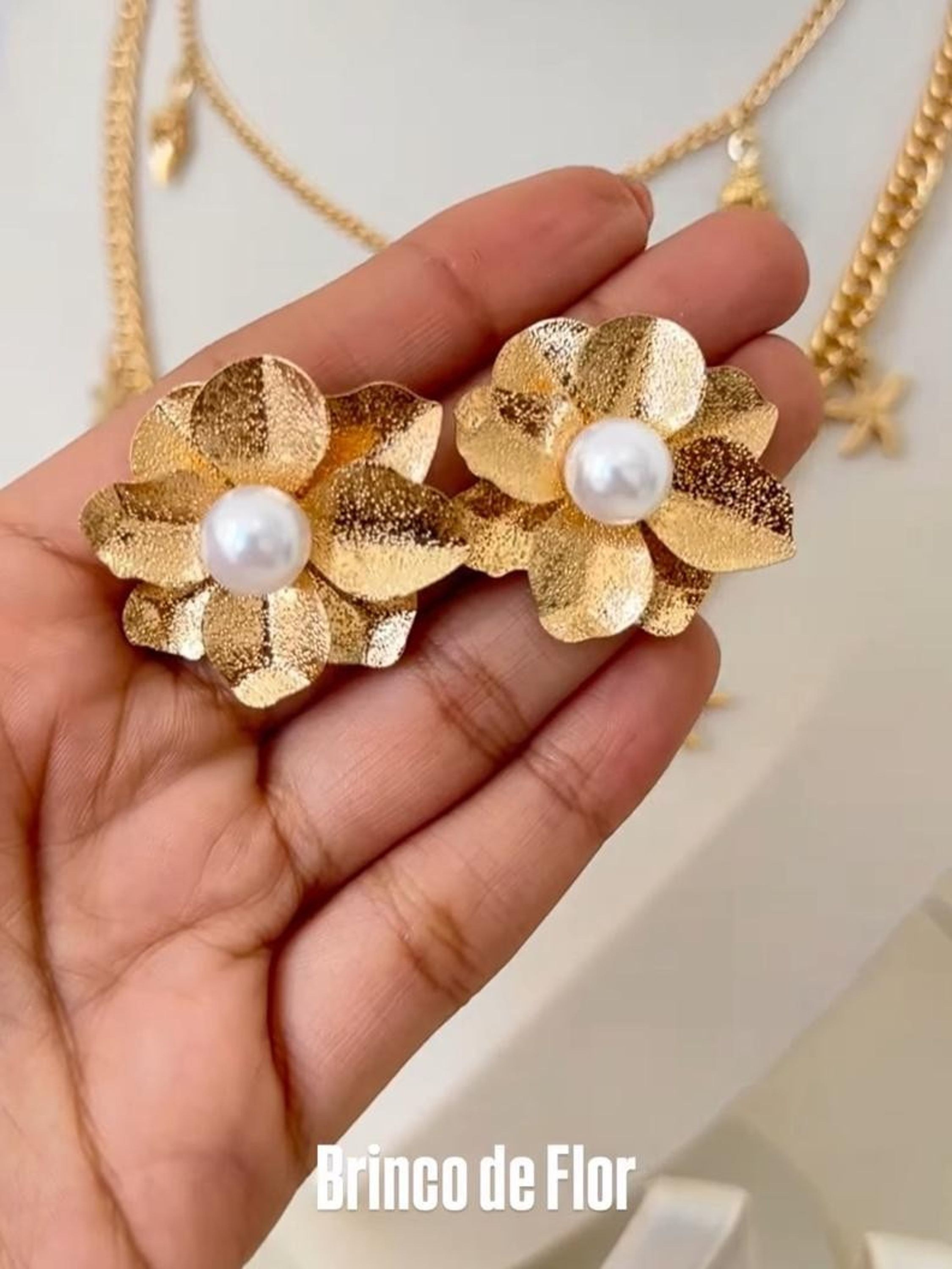 Brinco Flor Banhado