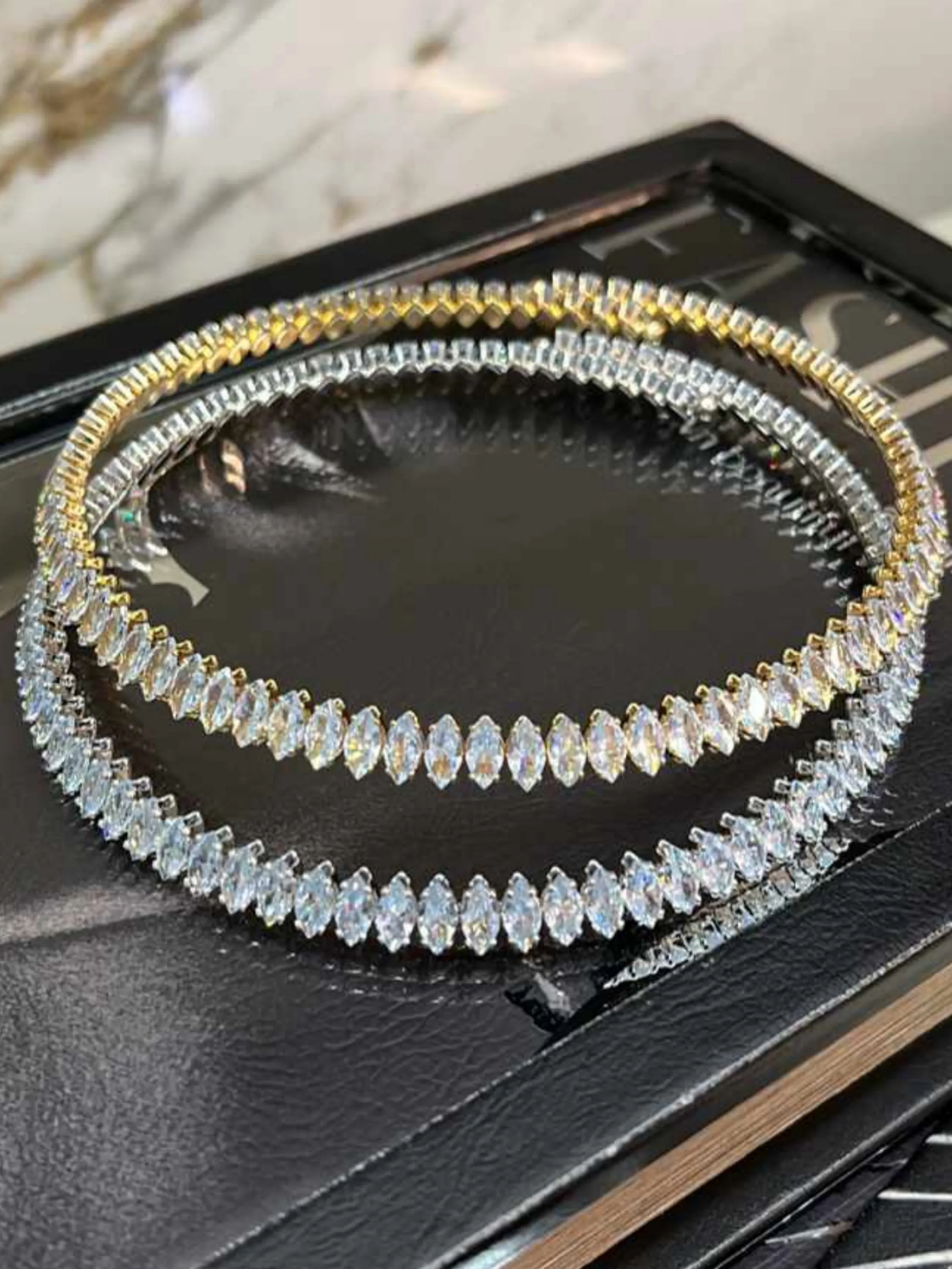 Choker inspiração cristal