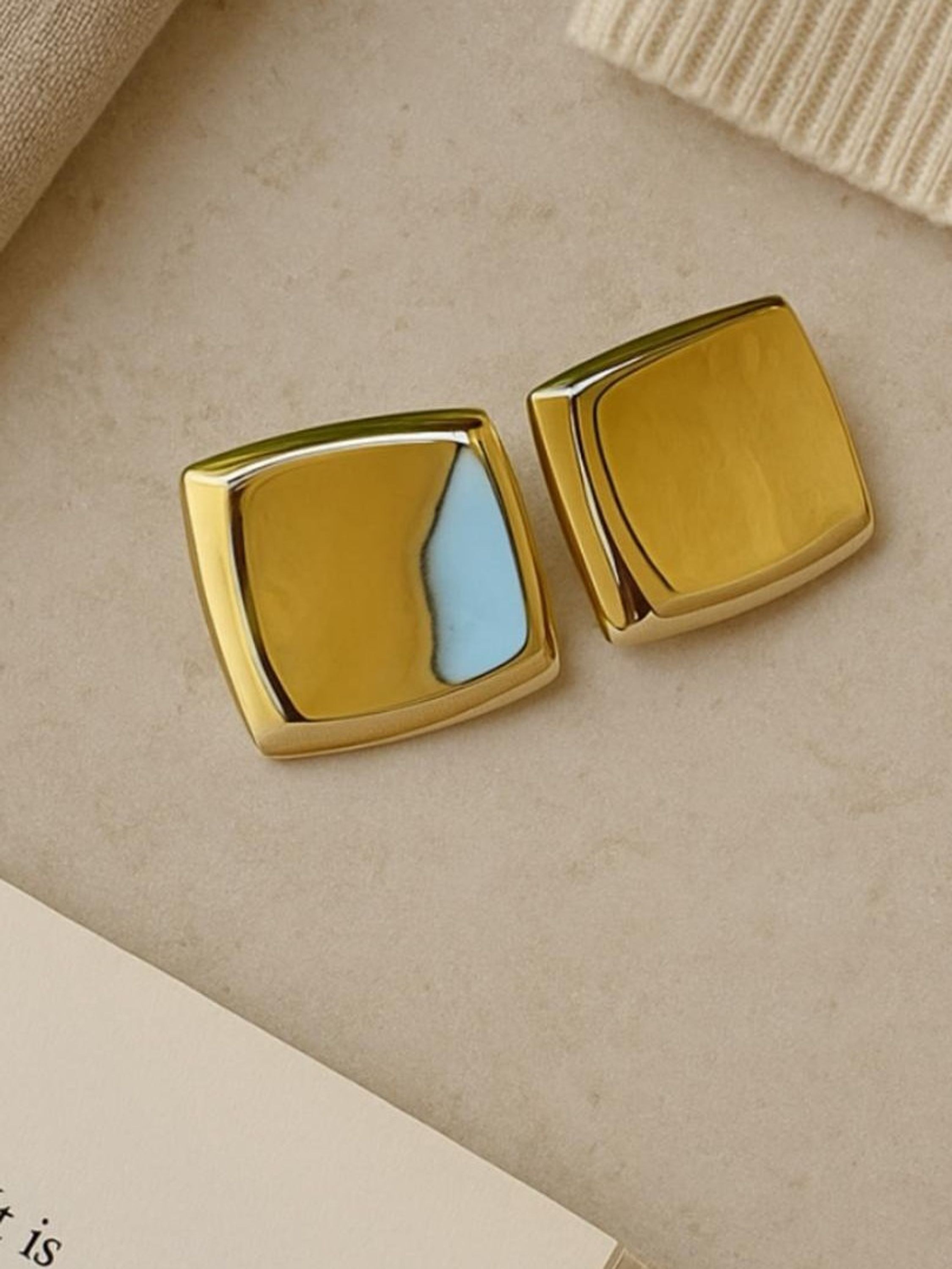 Brinco Quadrado Tendência