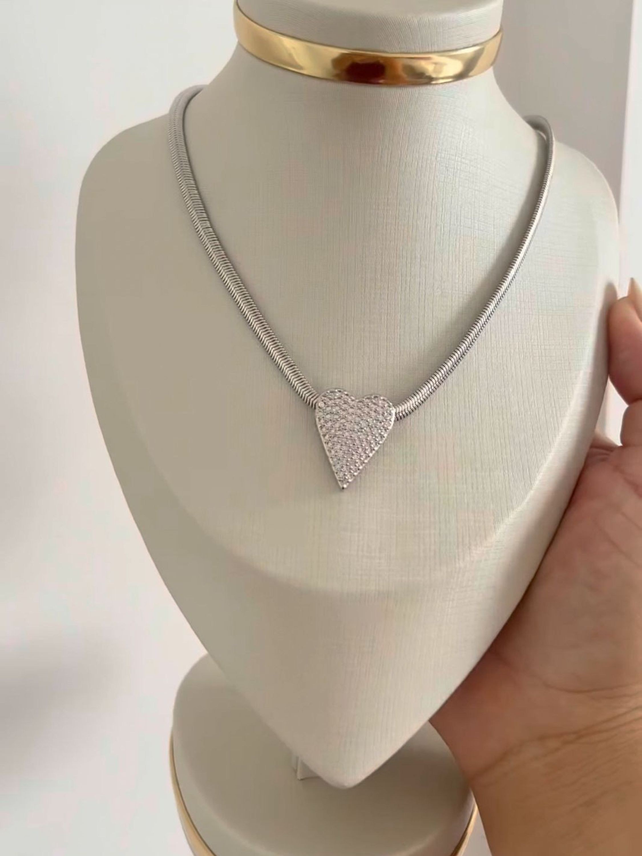 Colar Delicado Minimalista