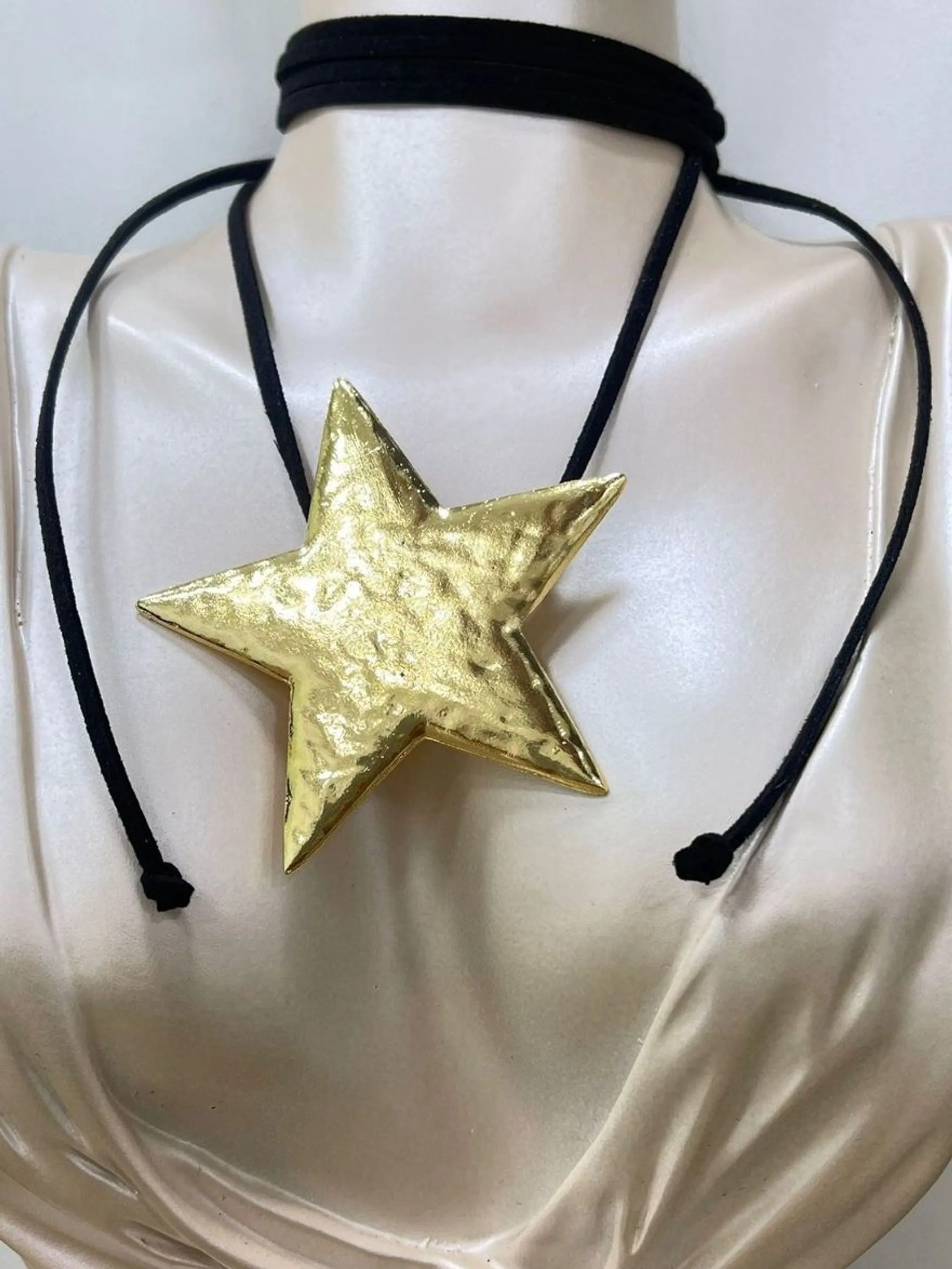 Colar Moda Tendência Corda Várias Voltas Estrela