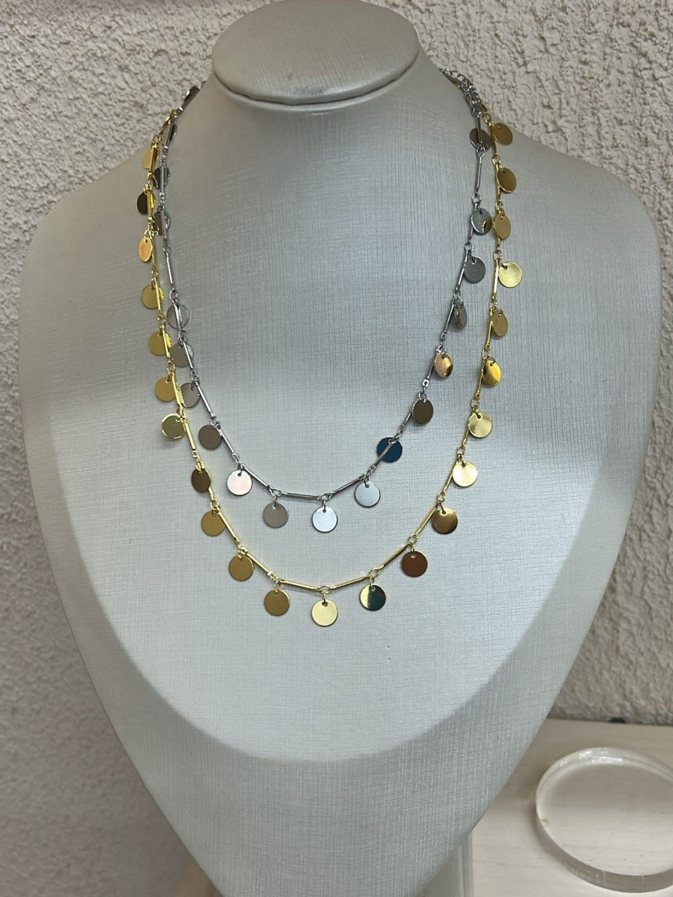 Colar Moedinha Longo Banhado