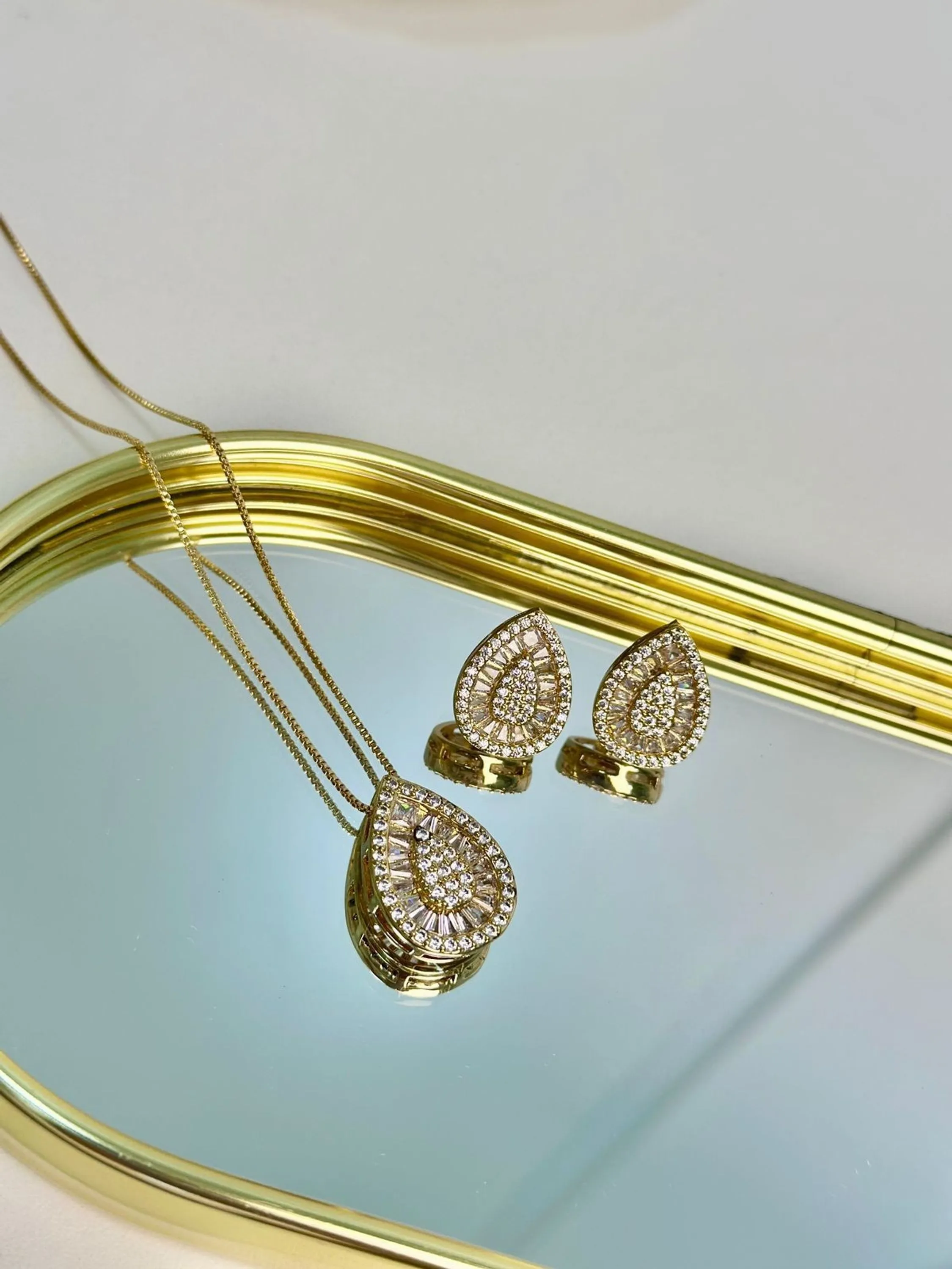 Kit Colar + Brinco Gota Elegante