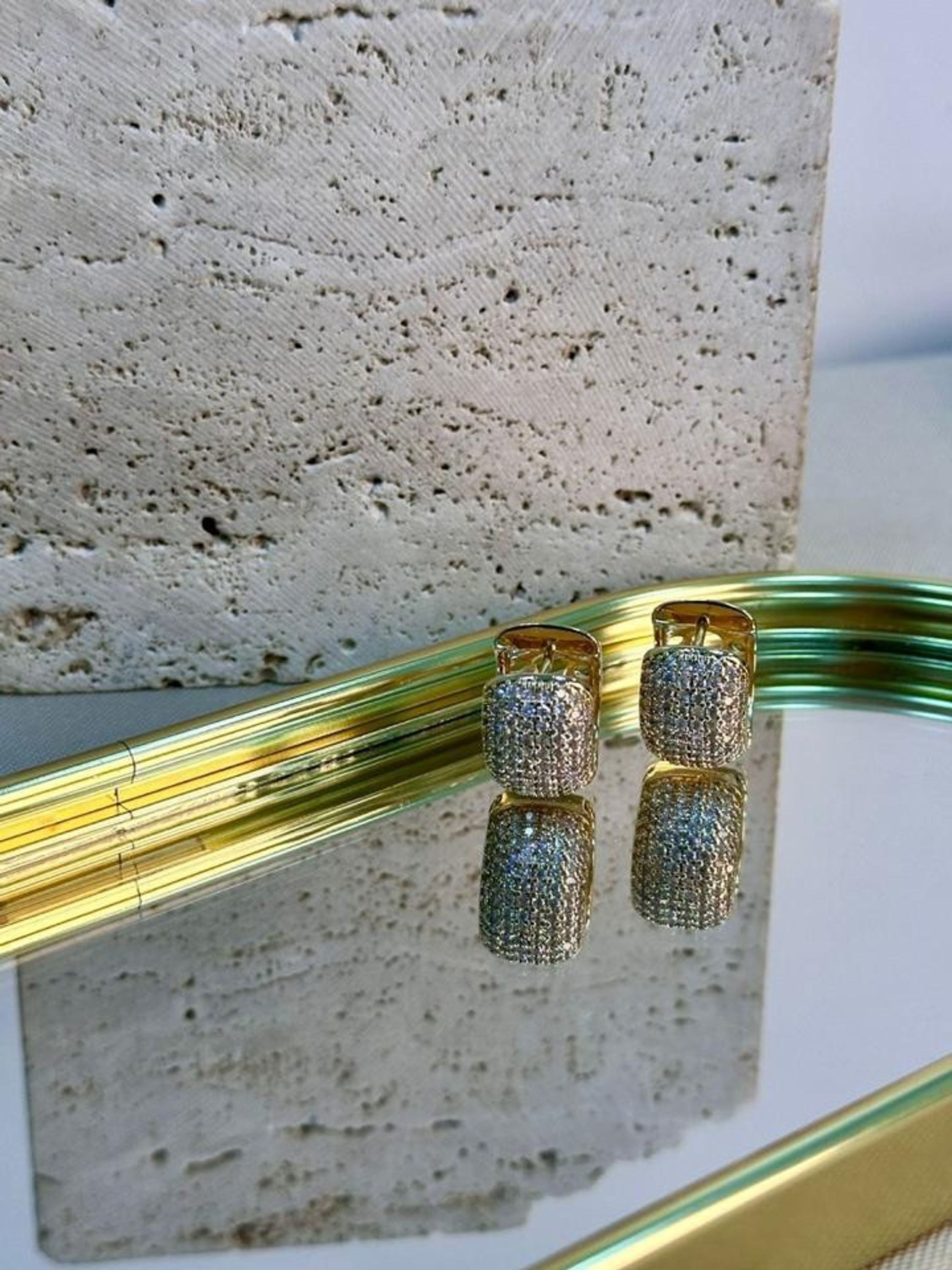 Brinco Argolinha de Zircônia