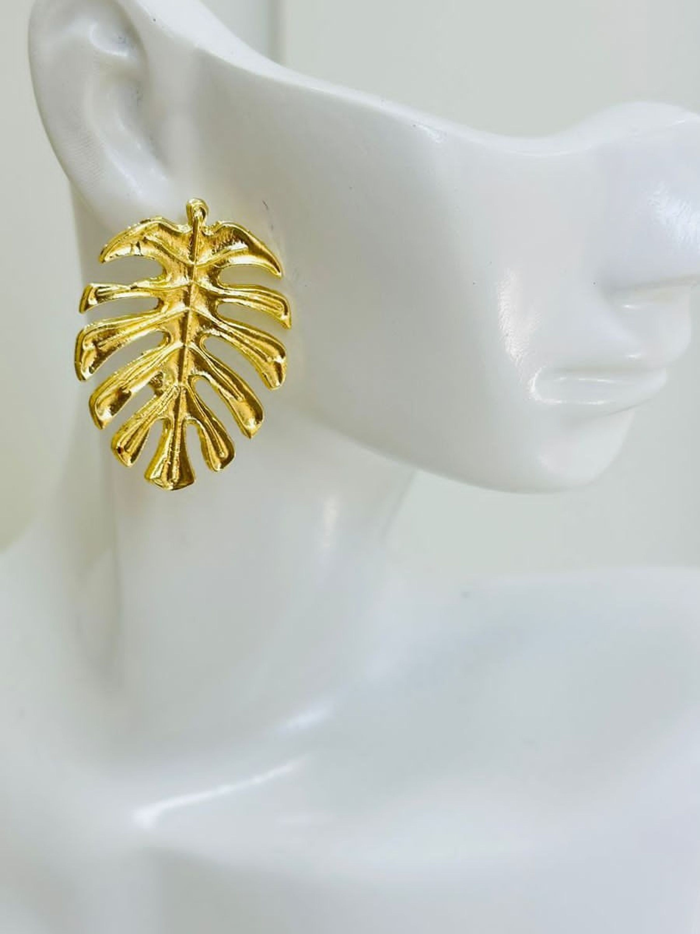 Brinco Feminino Dourado