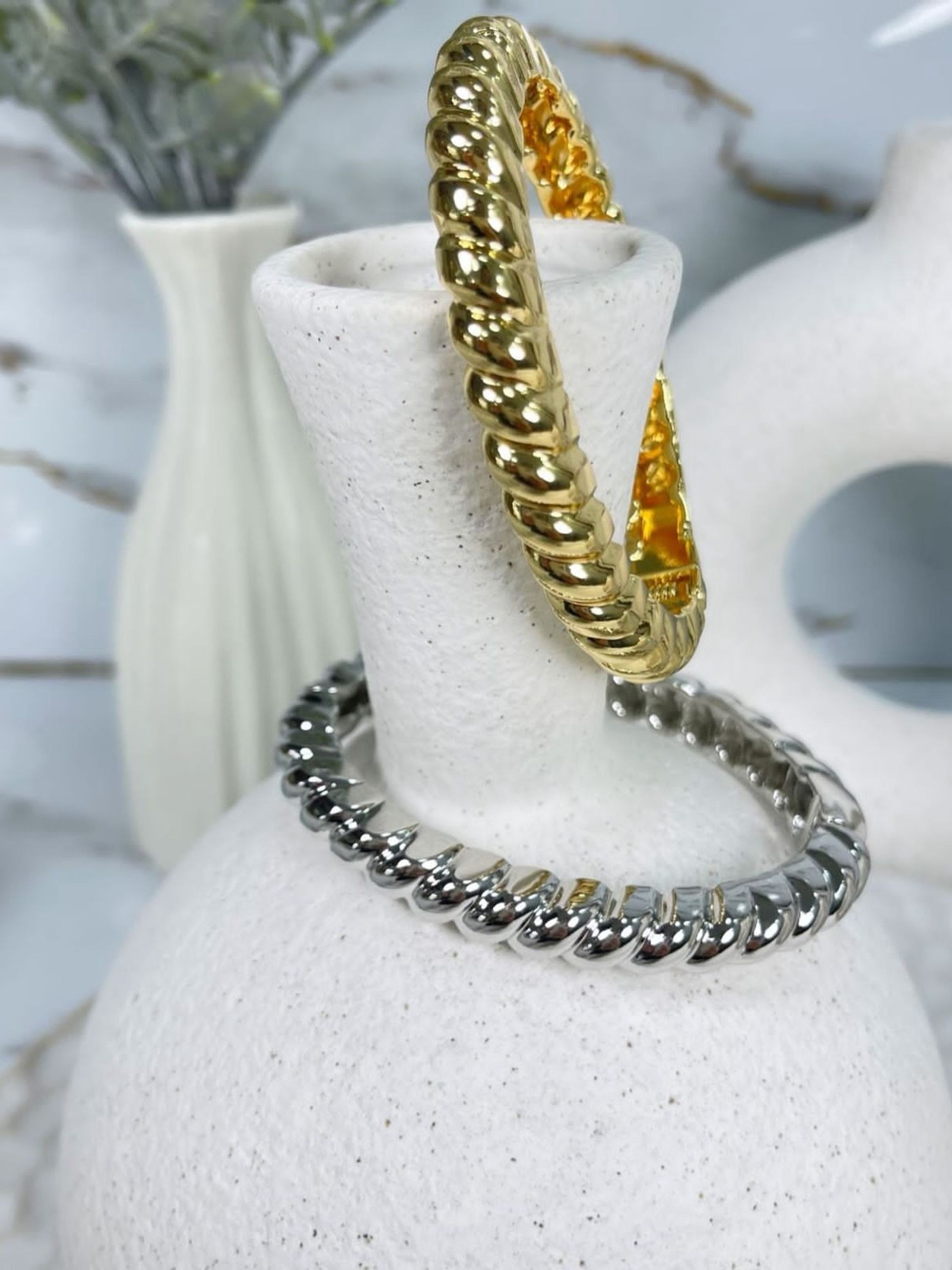 Bracelete Fino Tendência Bolinha