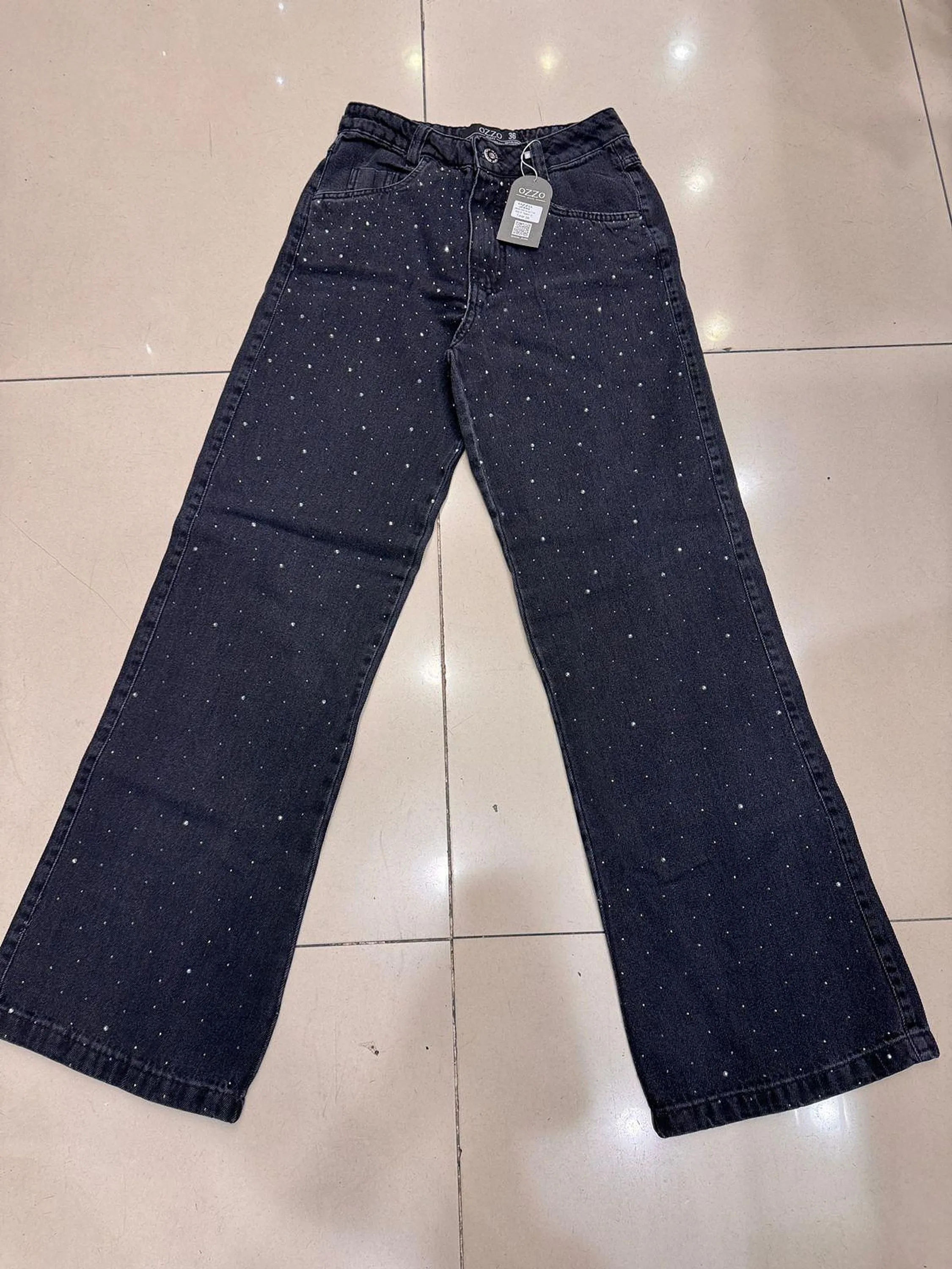 Calca preta hot fix 580-2