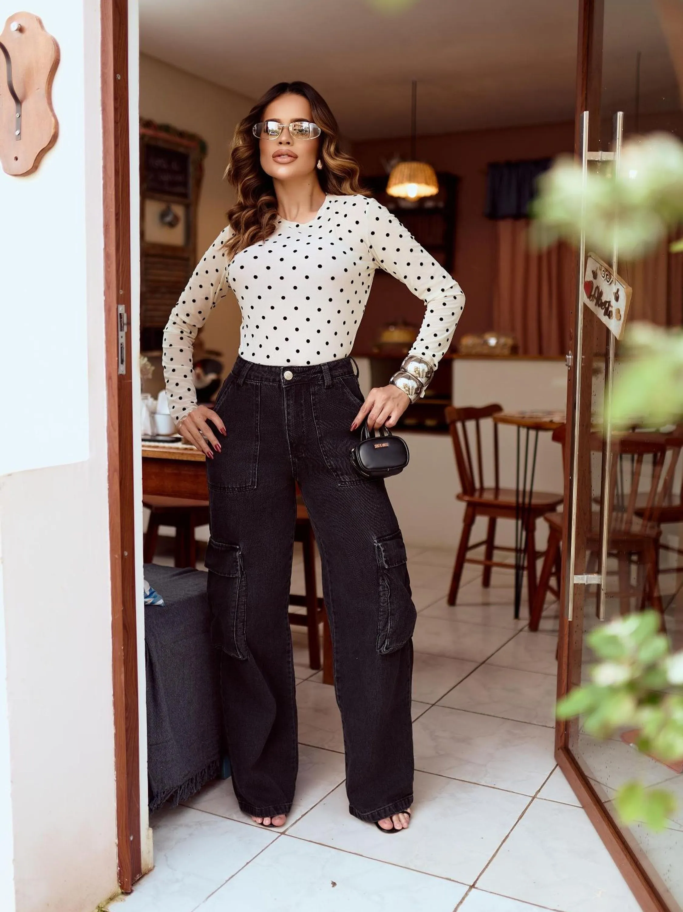 Calça wide cargo estonado preto 366